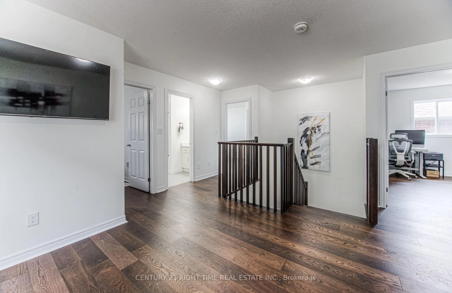 Photo 25 of 382 Beechdrops Drive, Waterloo, Vista Hills — HOMEH