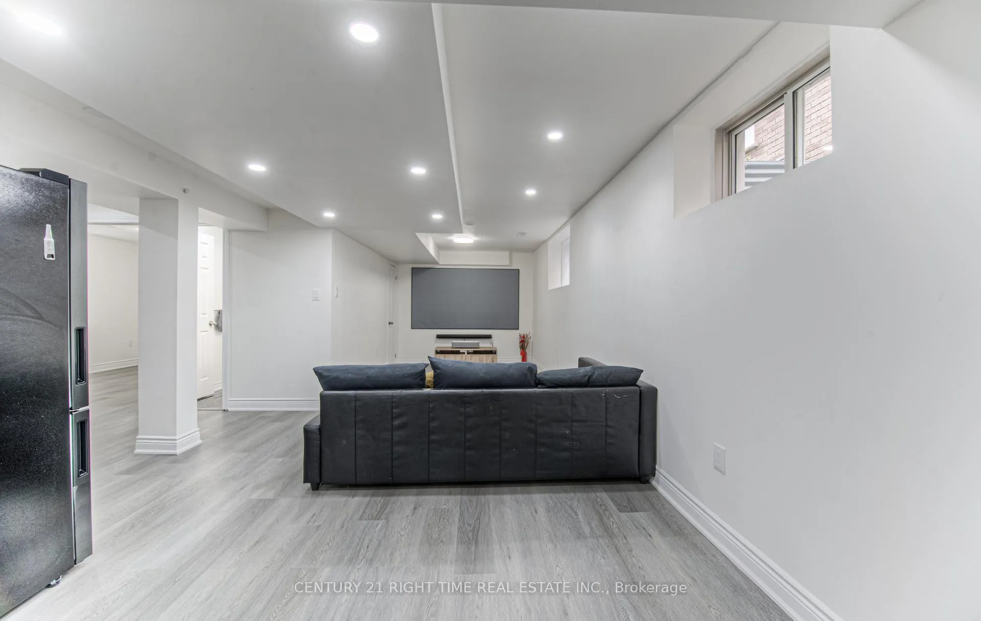 Photo 30 of 382 Beechdrops Drive, Waterloo, Vista Hills — HOMEH
