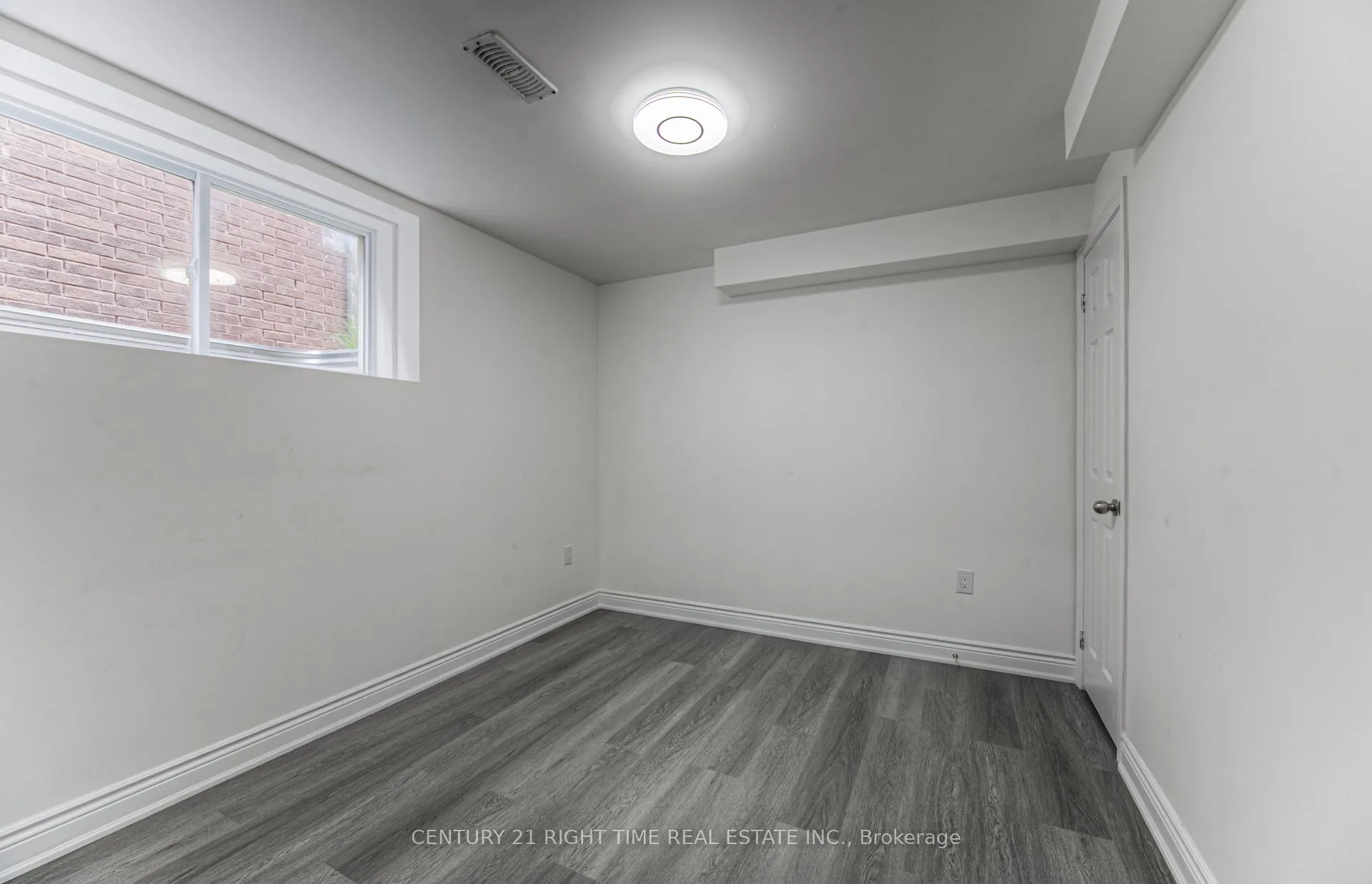 Photo 37 of 382 Beechdrops Drive, Waterloo, Vista Hills — HOMEH
