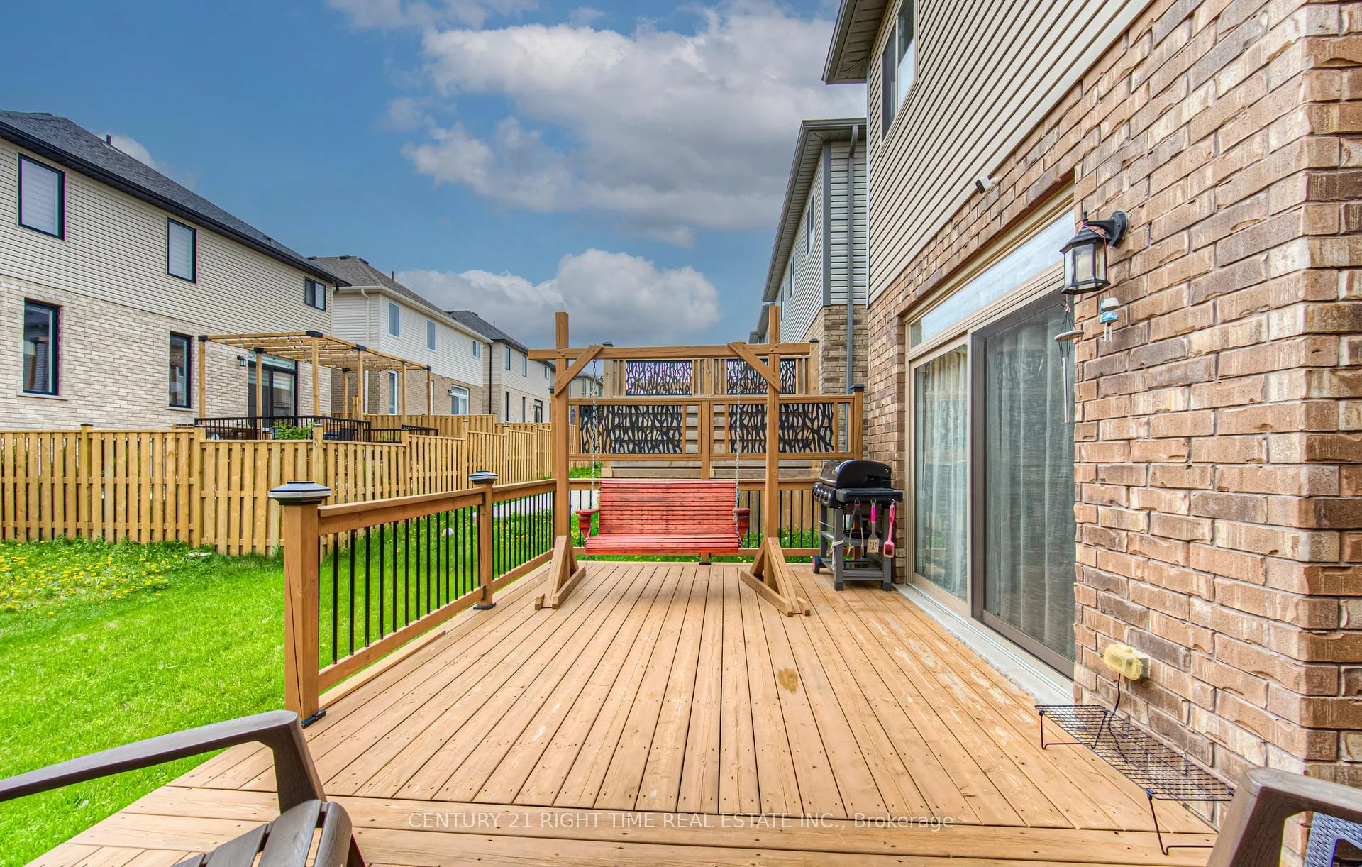 Photo 45 of 382 Beechdrops Drive, Waterloo, Vista Hills — HOMEH