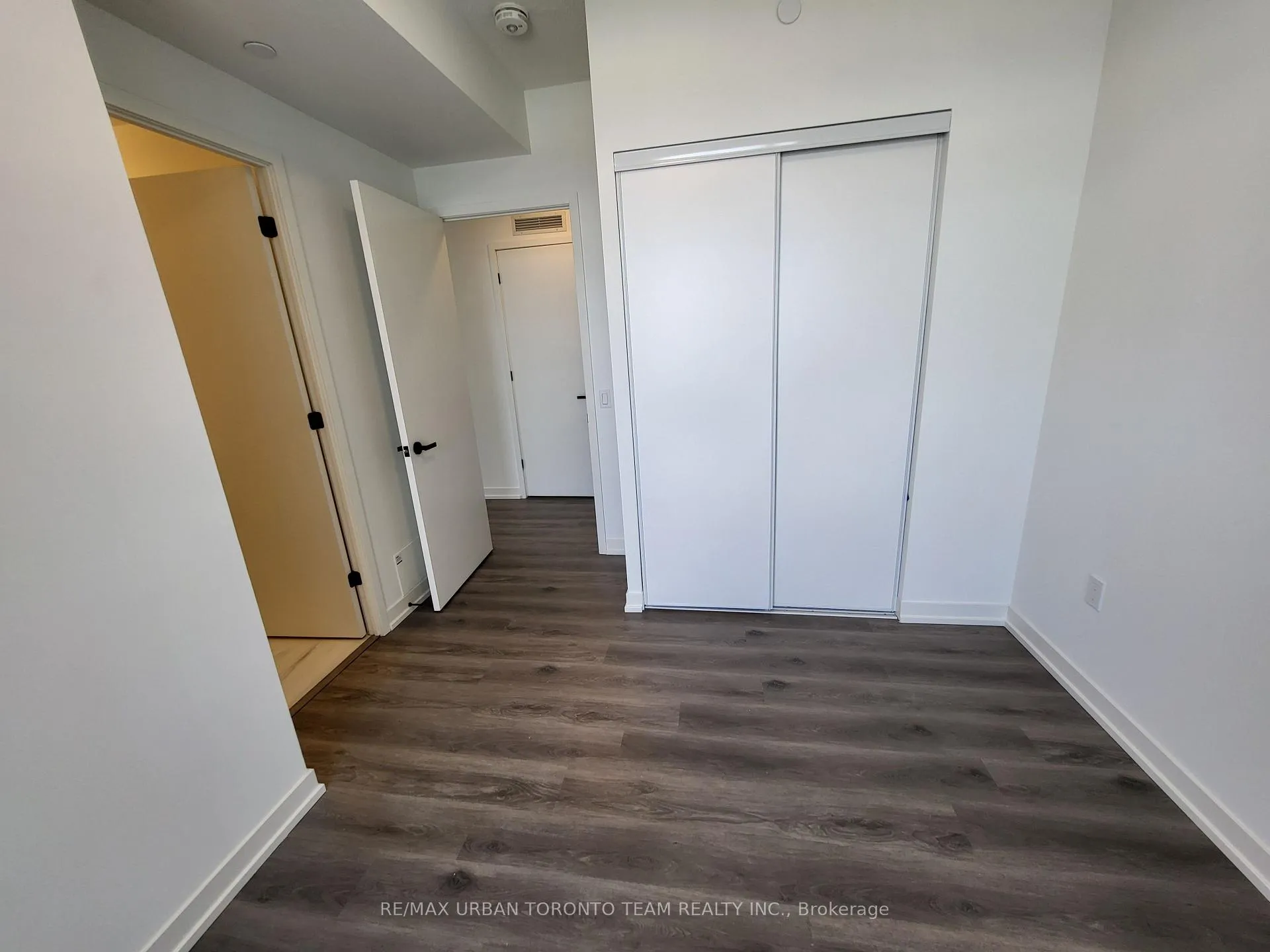 Photo 11 of Unit 3905, 28 Interchange Way, Vaughan, Vaughan Corporate Centre — HOMEH