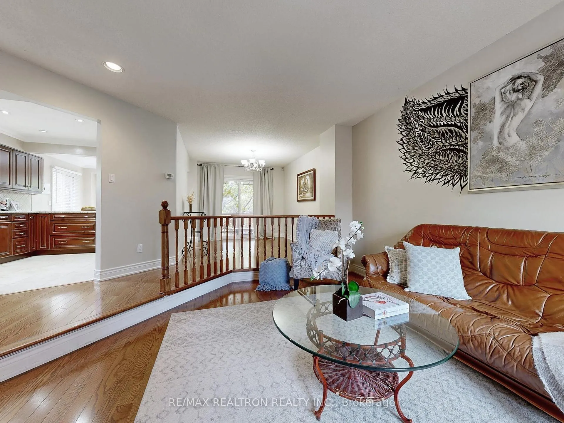 Photo 7 of 93 North Meadow Crescent, Vaughan, Crestwood-Springfarm-Yorkhill — HOMEH