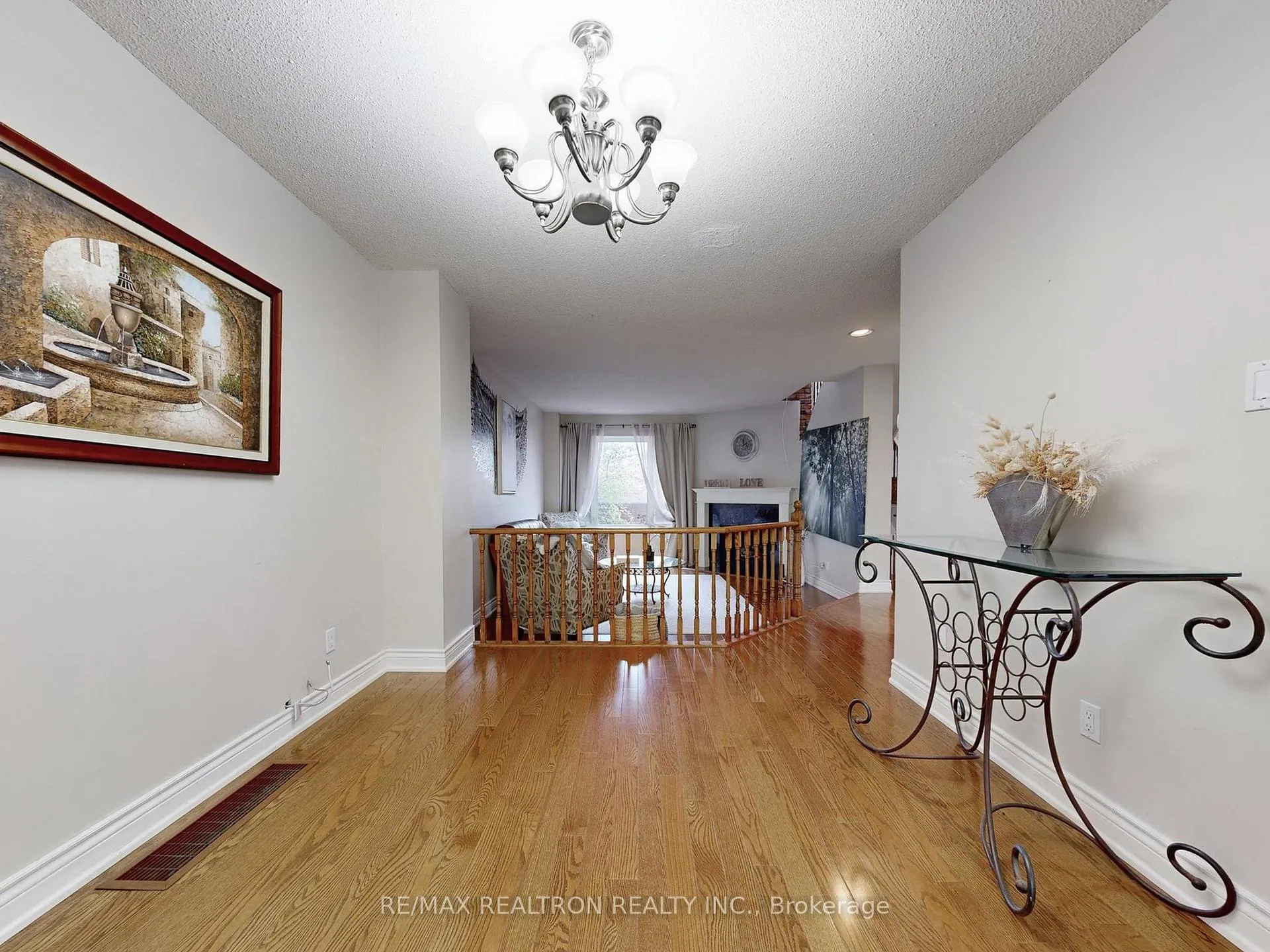 Photo 10 of 93 North Meadow Crescent, Vaughan, Crestwood-Springfarm-Yorkhill — HOMEH