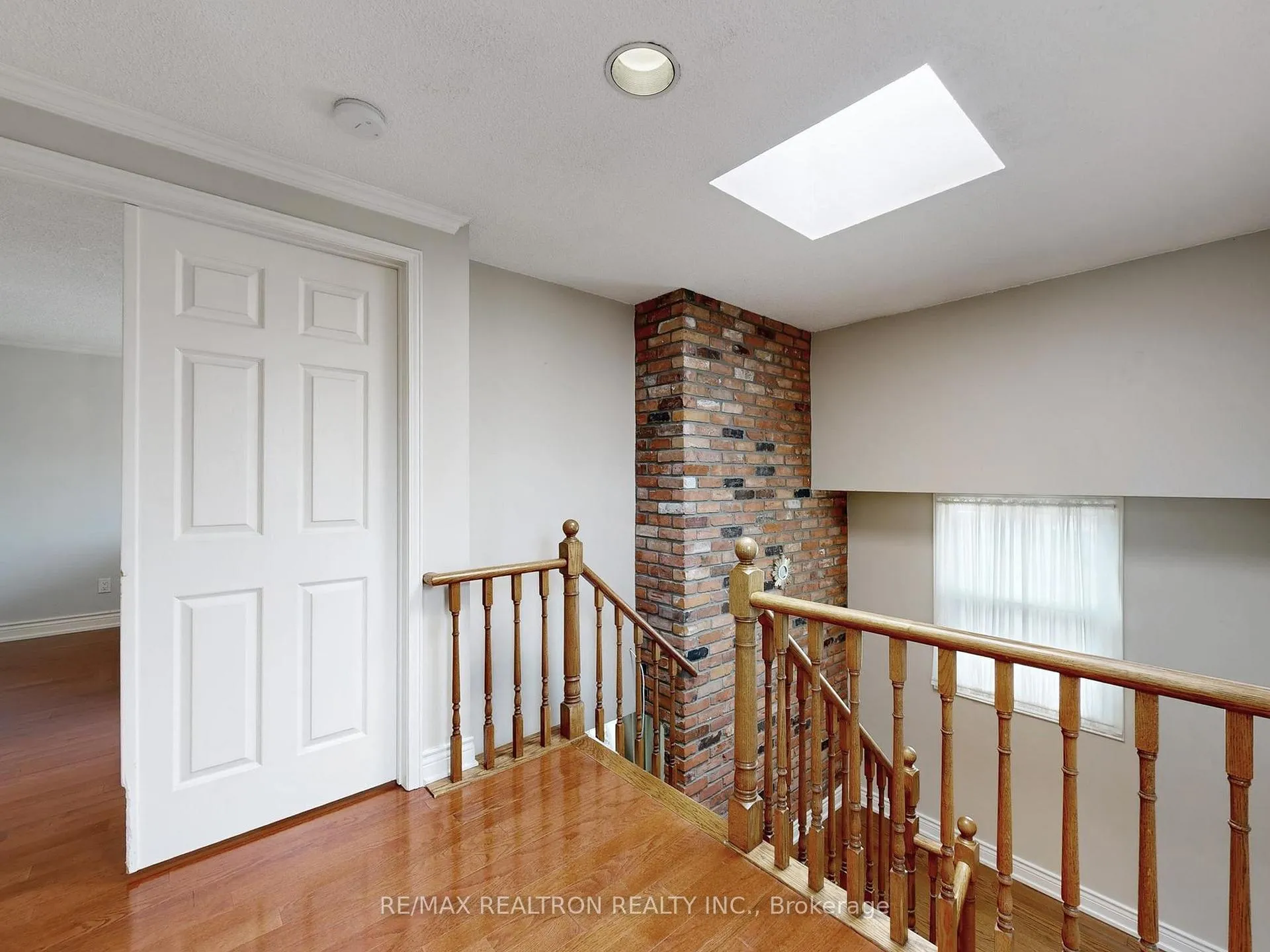 Photo 19 of 93 North Meadow Crescent, Vaughan, Crestwood-Springfarm-Yorkhill — HOMEH