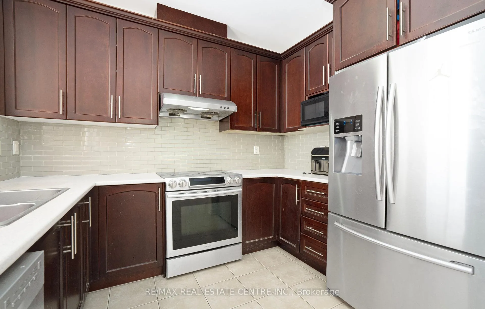 Photo 14 of 51 Ebury Drive, Brampton, Credit Valley — HOMEH