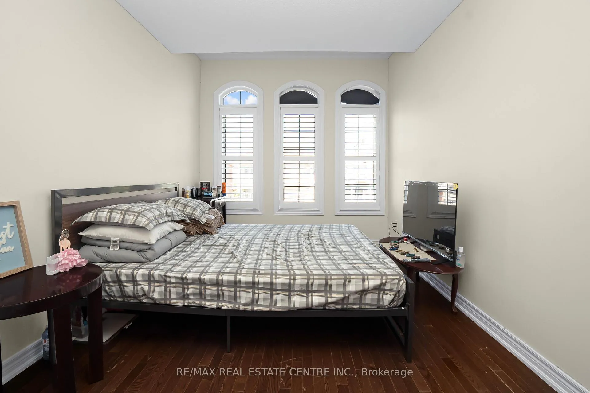 Photo 25 of 51 Ebury Drive, Brampton, Credit Valley — HOMEH