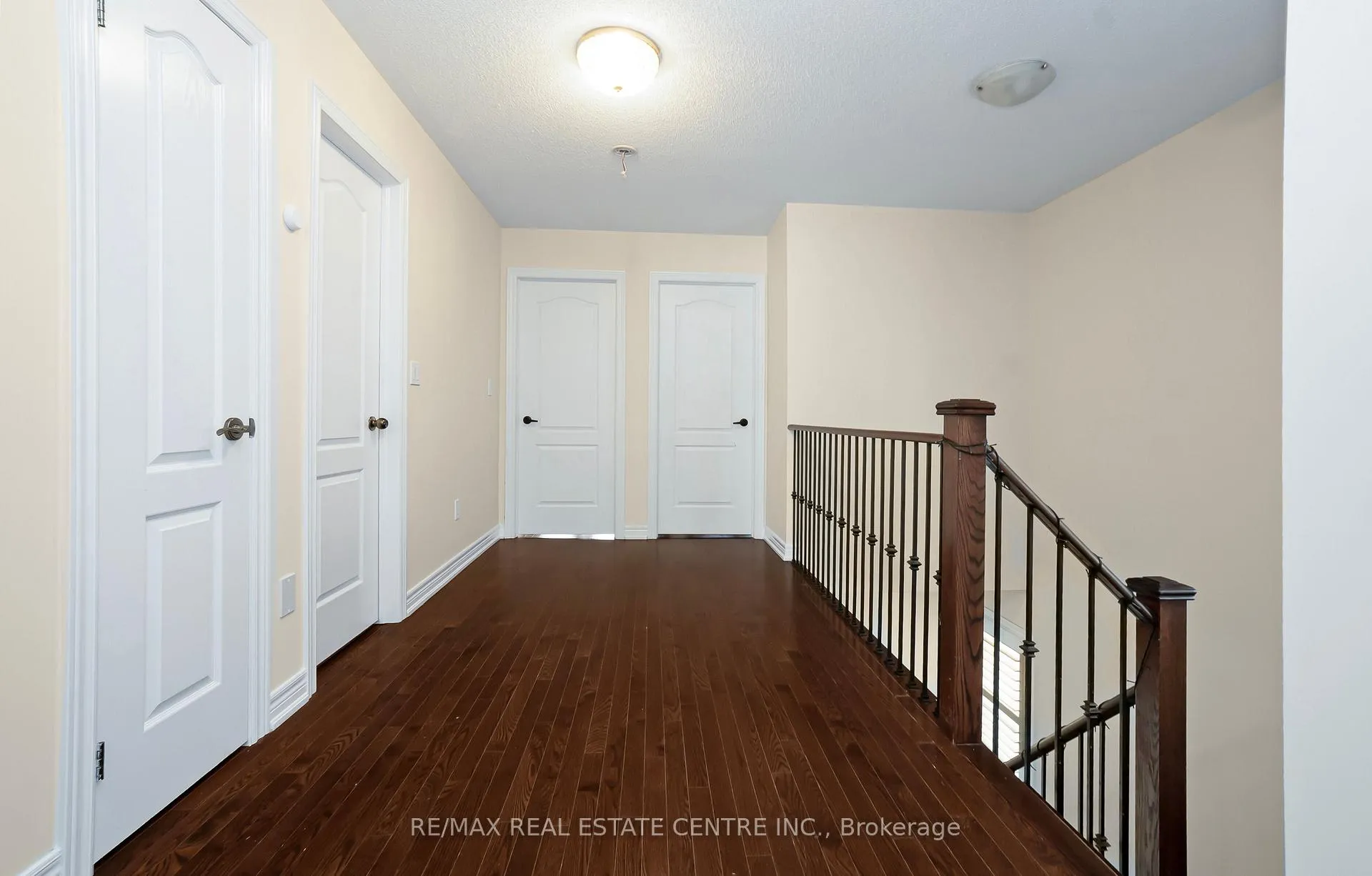 Photo 26 of 51 Ebury Drive, Brampton, Credit Valley — HOMEH