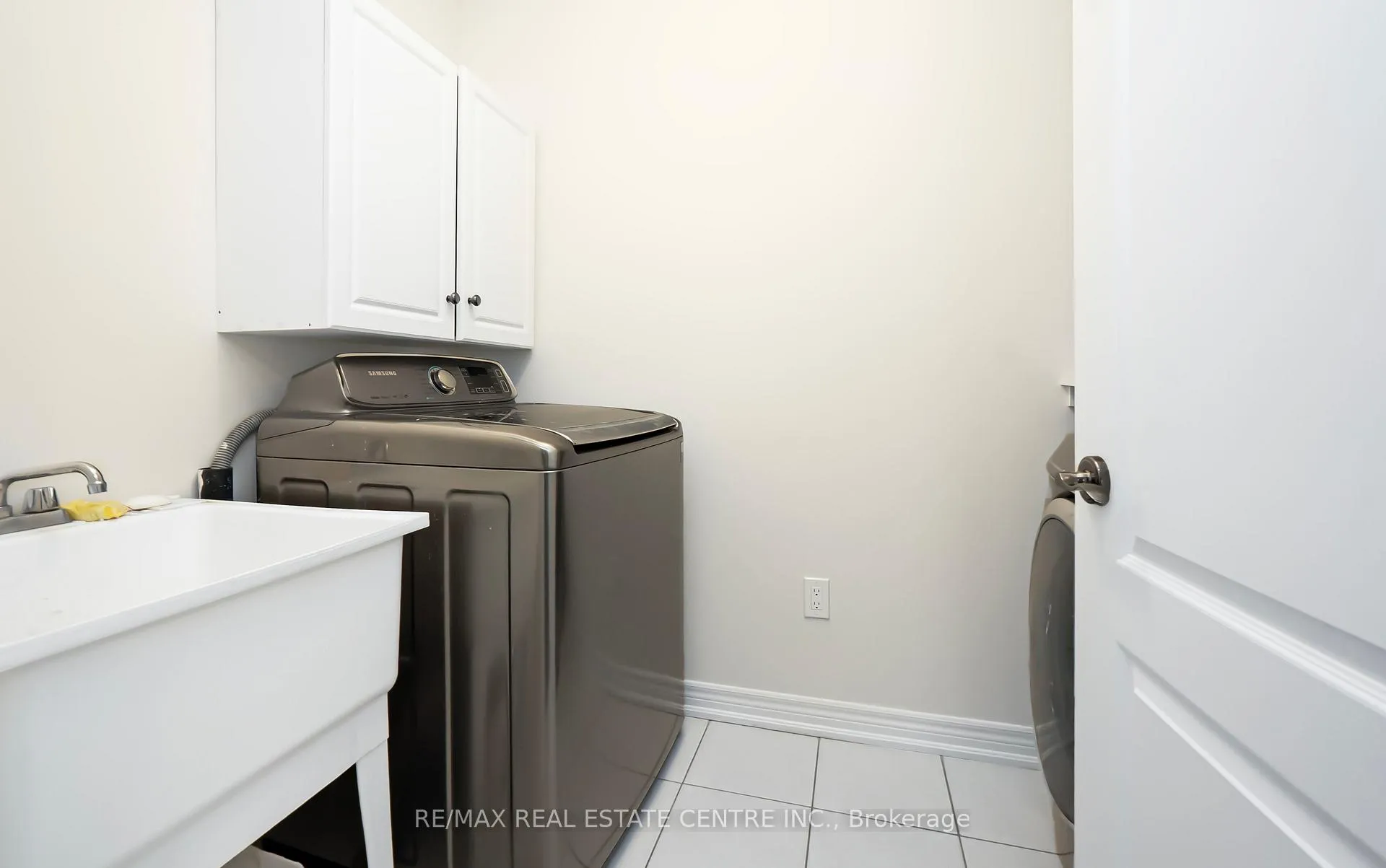 Photo 30 of 51 Ebury Drive, Brampton, Credit Valley — HOMEH