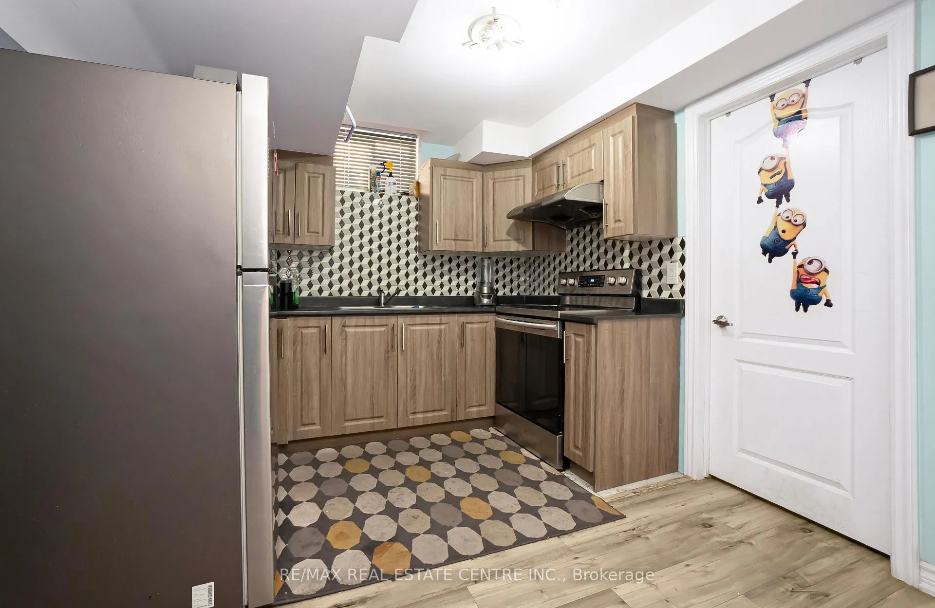 Photo 36 of 51 Ebury Drive, Brampton, Credit Valley — HOMEH