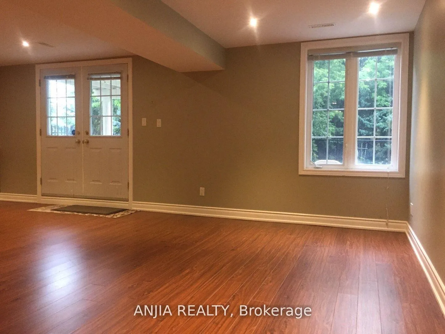 Photo 4 of Unit Bsmt, 103 Castleglen Boulevard, Markham, Berczy — HOMEH