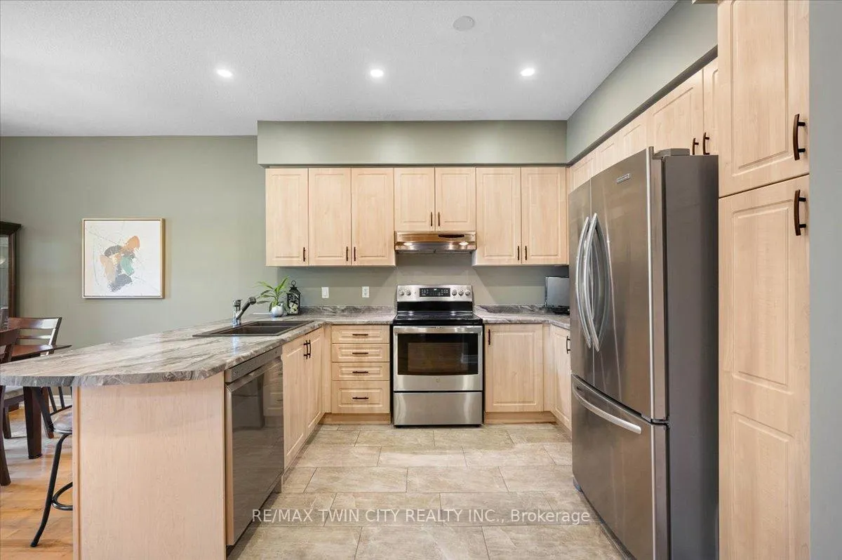 Photo 7 of 285 Doon South Drive, Kitchener, Doon South — HOMEH