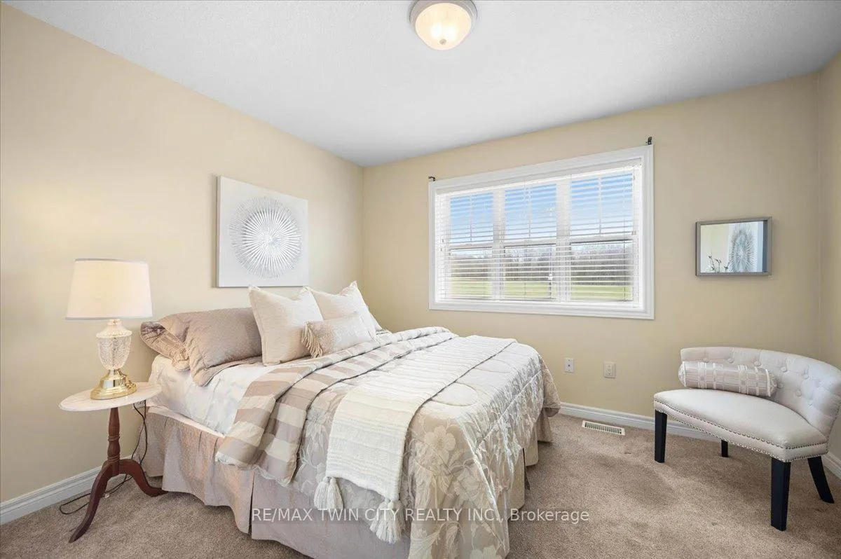 Photo 24 of 285 Doon South Drive, Kitchener, Doon South — HOMEH