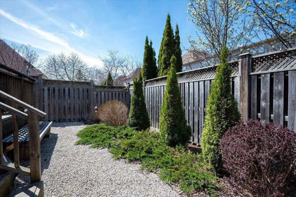 Photo 35 of 285 Doon South Drive, Kitchener, Doon South — HOMEH