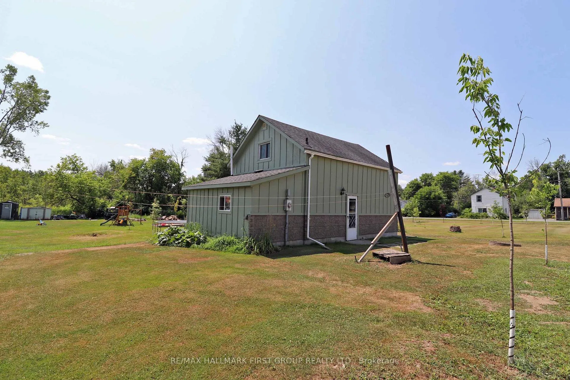 Photo 8 of 52 Hungerford Street, Tweed, Elzevir (Twp) — HOMEH