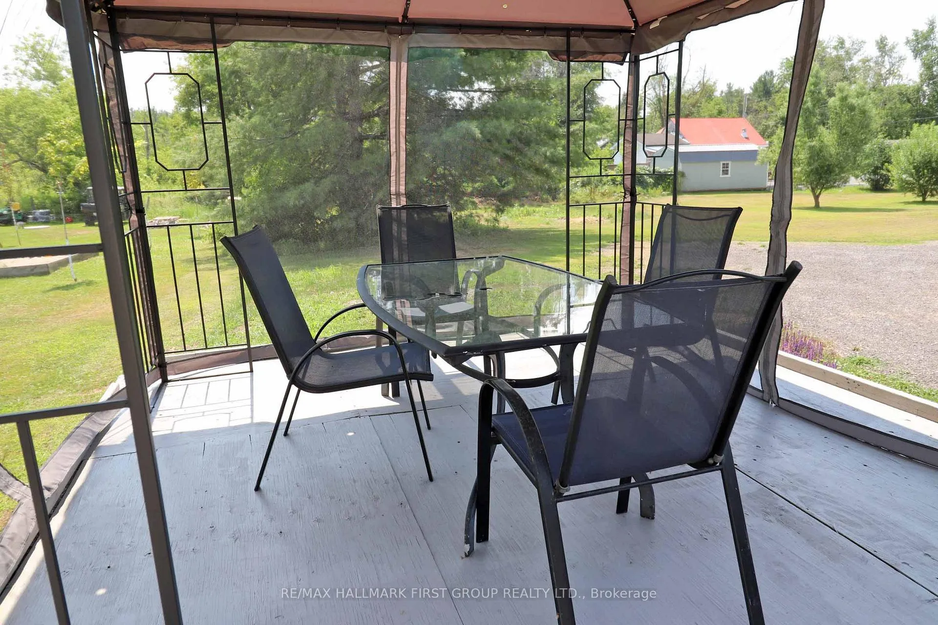 Photo 12 of 52 Hungerford Street, Tweed, Elzevir (Twp) — HOMEH