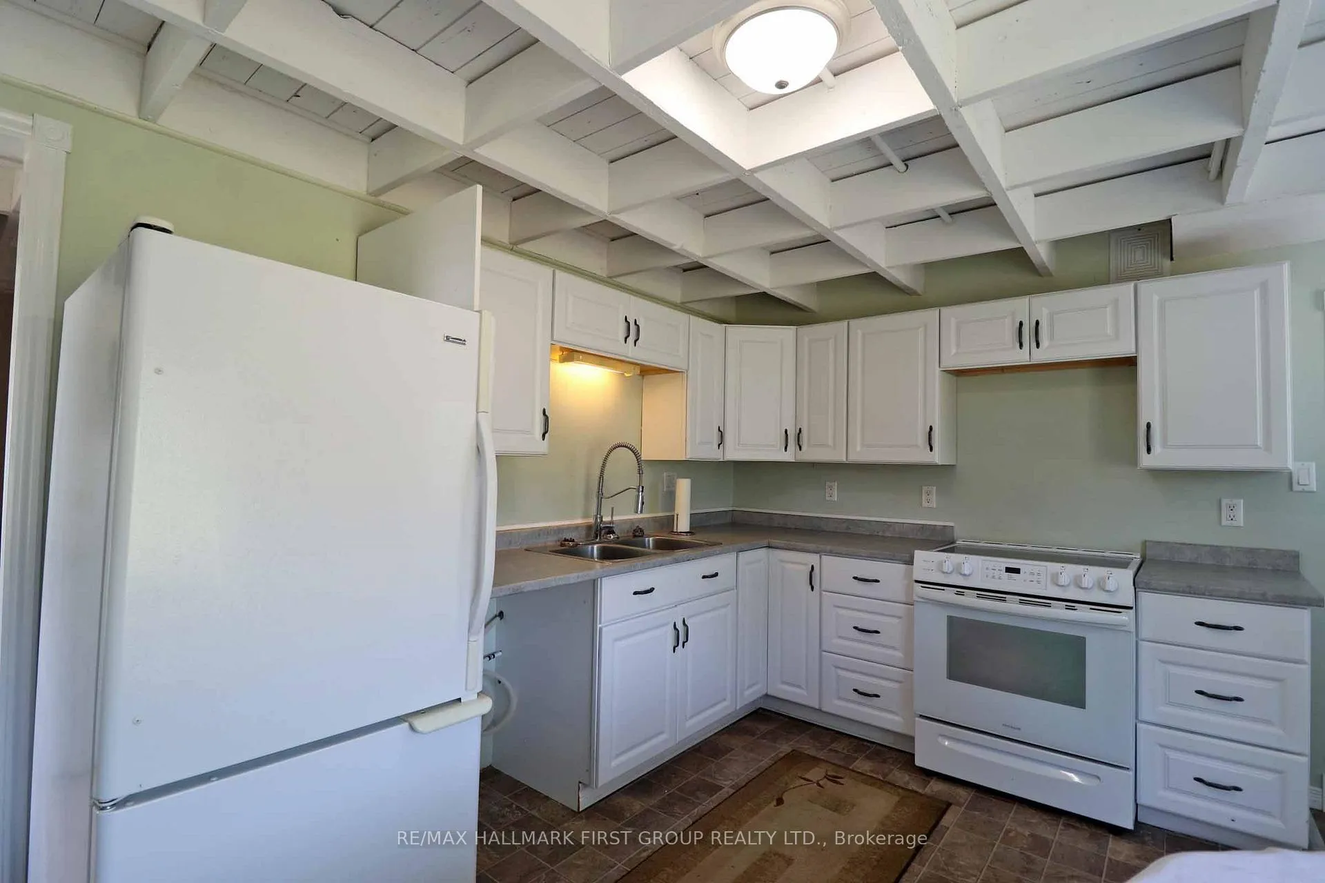 Photo 15 of 52 Hungerford Street, Tweed, Elzevir (Twp) — HOMEH