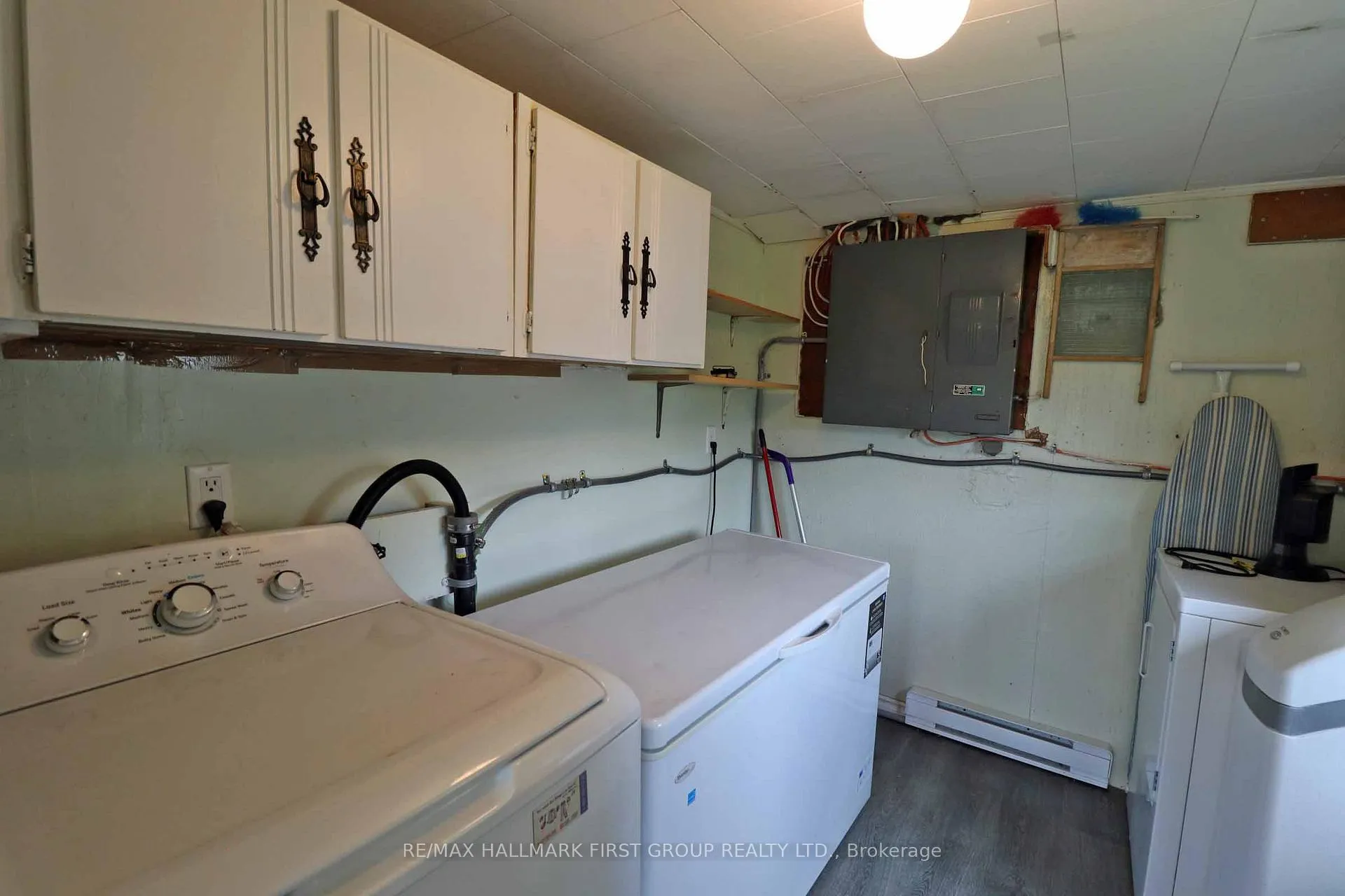 Photo 26 of 52 Hungerford Street, Tweed, Elzevir (Twp) — HOMEH