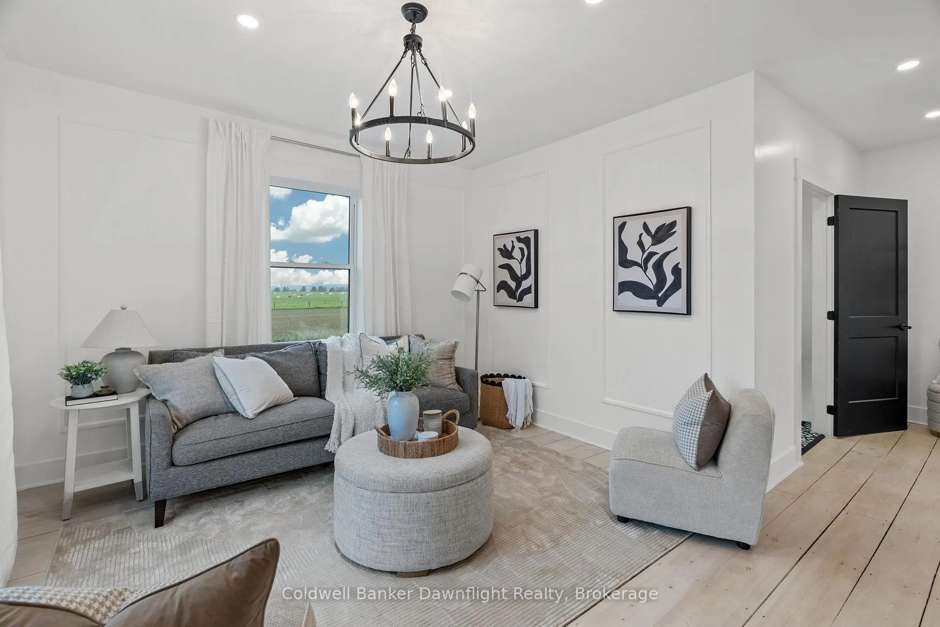 Photo 11 of 7454 21 Line, West Perth — HOMEH