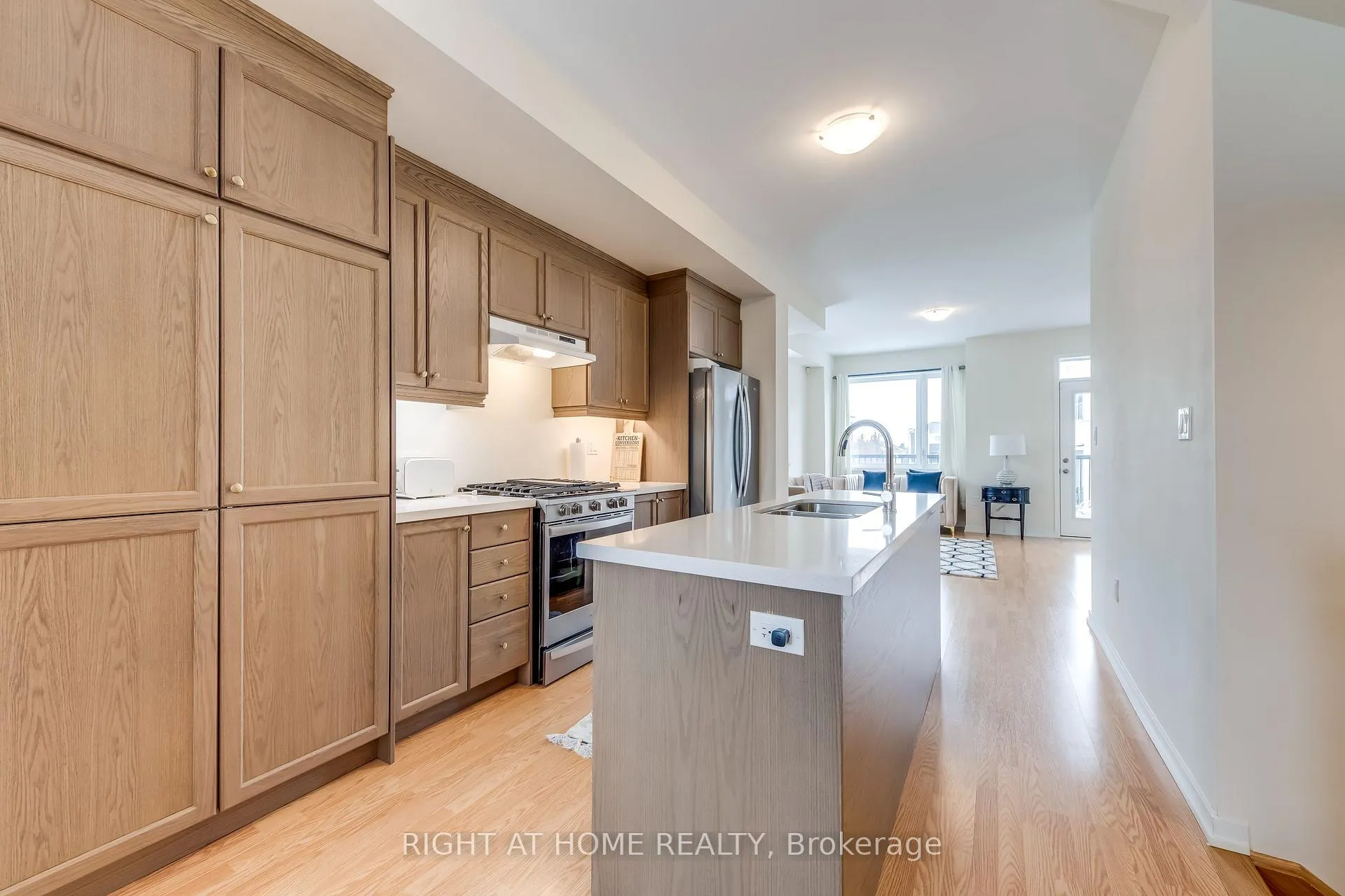 Photo 7 of 68 Lambert Lane, Caledon, Bolton East — HOMEH