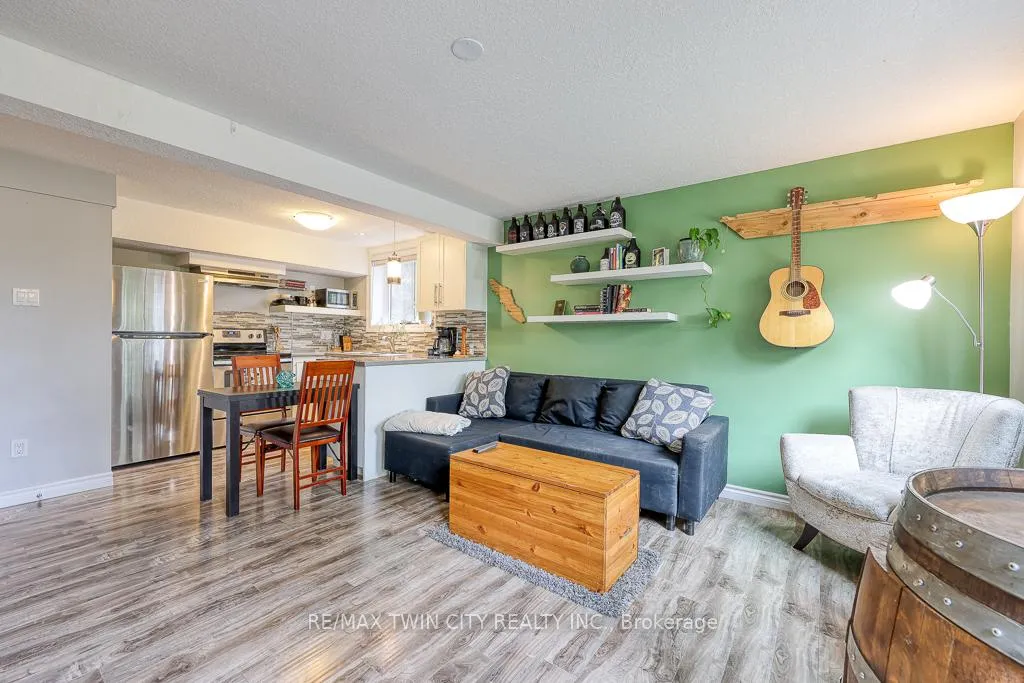 Photo 30 of 18 Charnwood Court, Kitchener — HOMEH