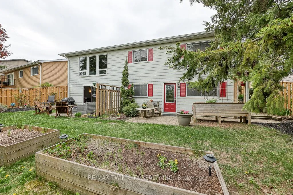 Photo 36 of 18 Charnwood Court, Kitchener — HOMEH