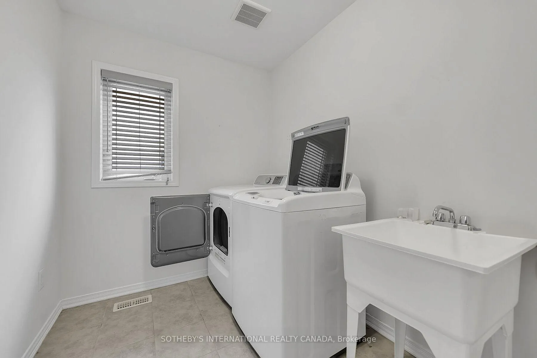 Photo 12 of 246 Dolman Street, Woolwich — HOMEH