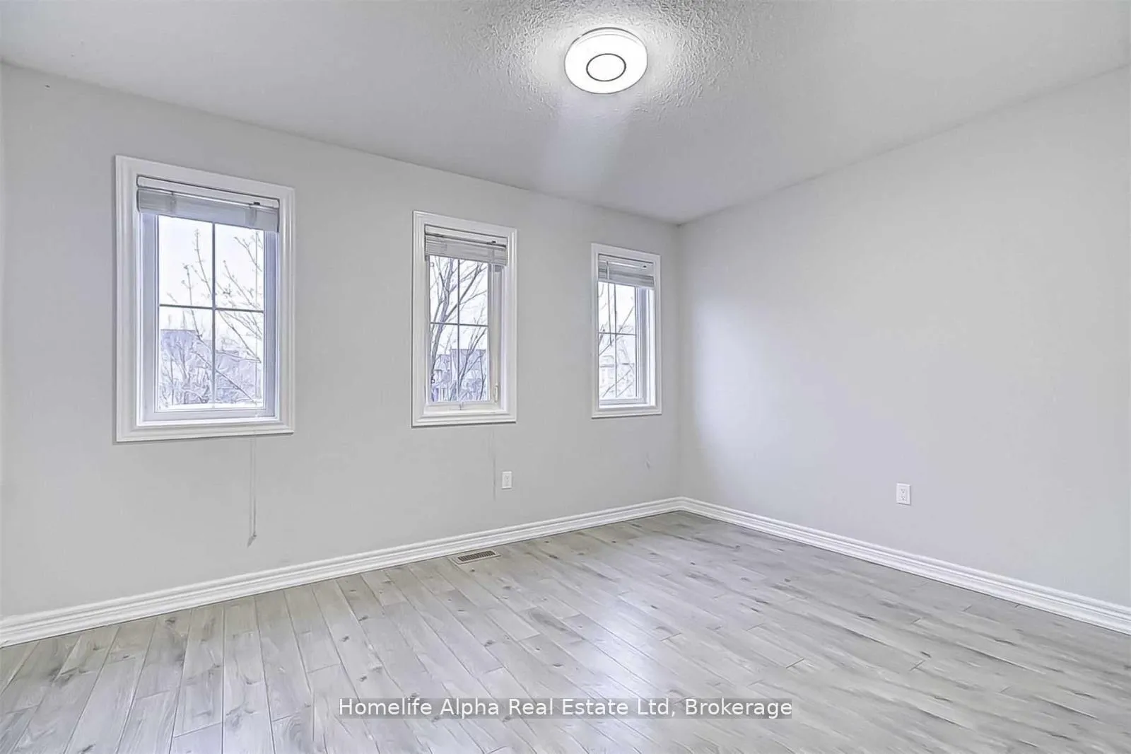 Photo 15 of 1947 Secretariat Place, Oshawa, Windfields — HOMEH