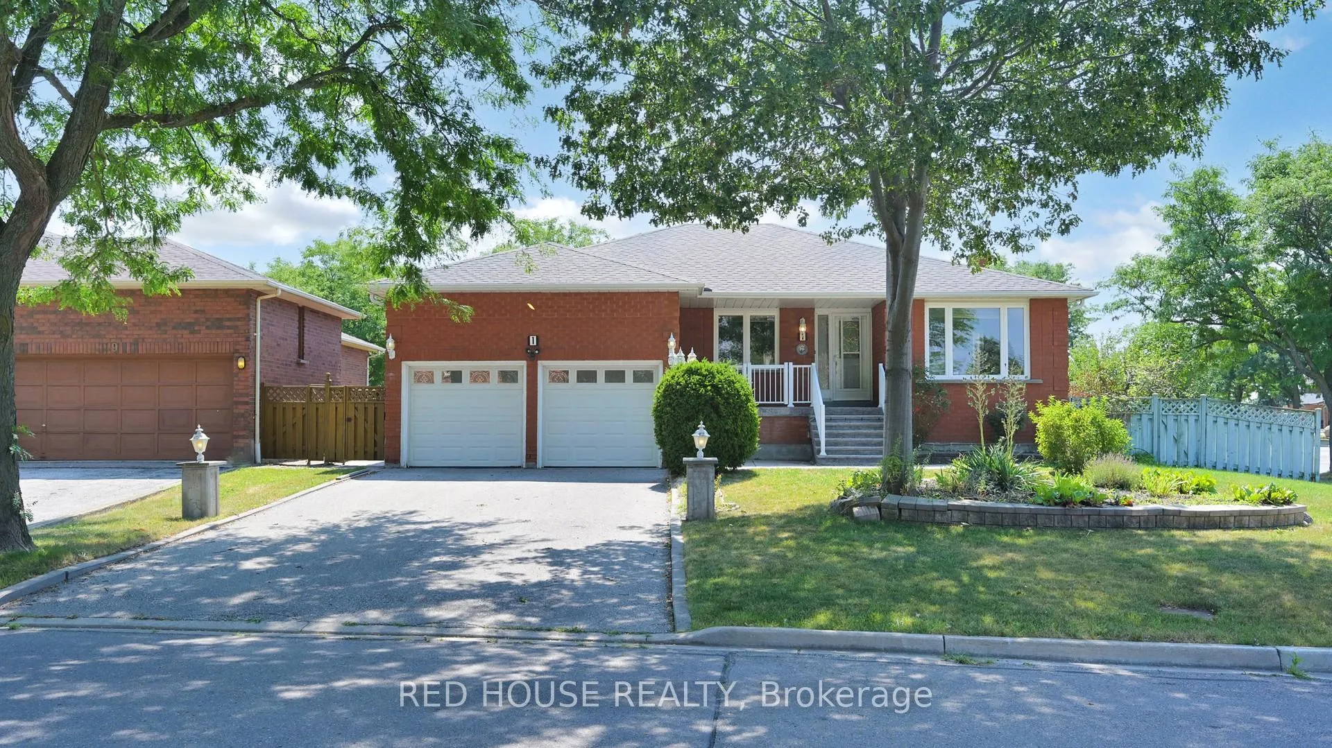 Front of 1 Dante Court