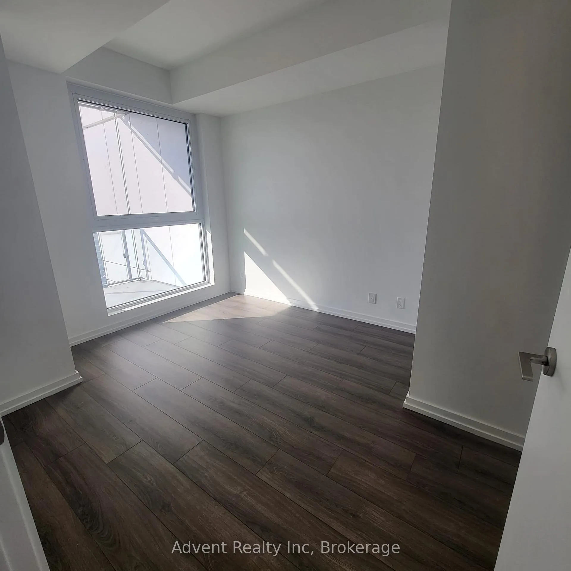 Photo 6 of Unit 5505, 7890 Jane Street, Vaughan, Concord — HOMEH