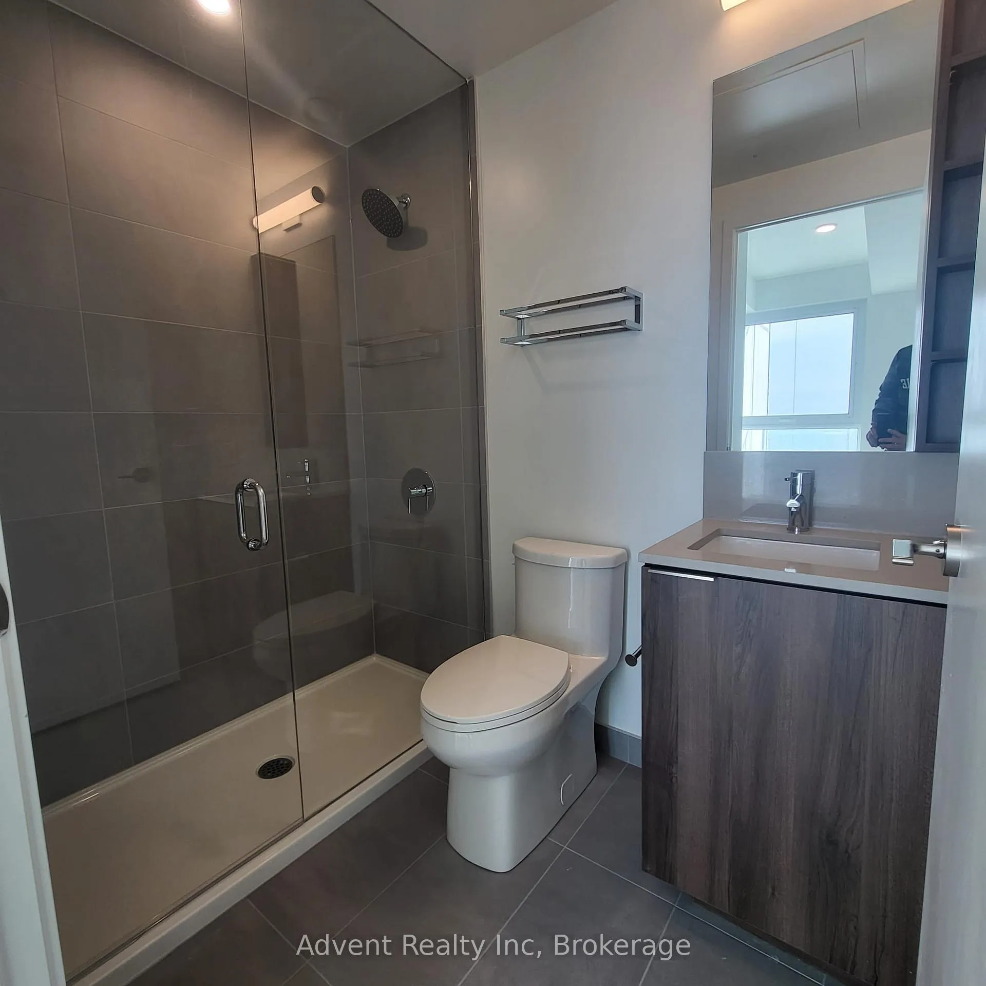 Photo 7 of Unit 5505, 7890 Jane Street, Vaughan, Concord — HOMEH