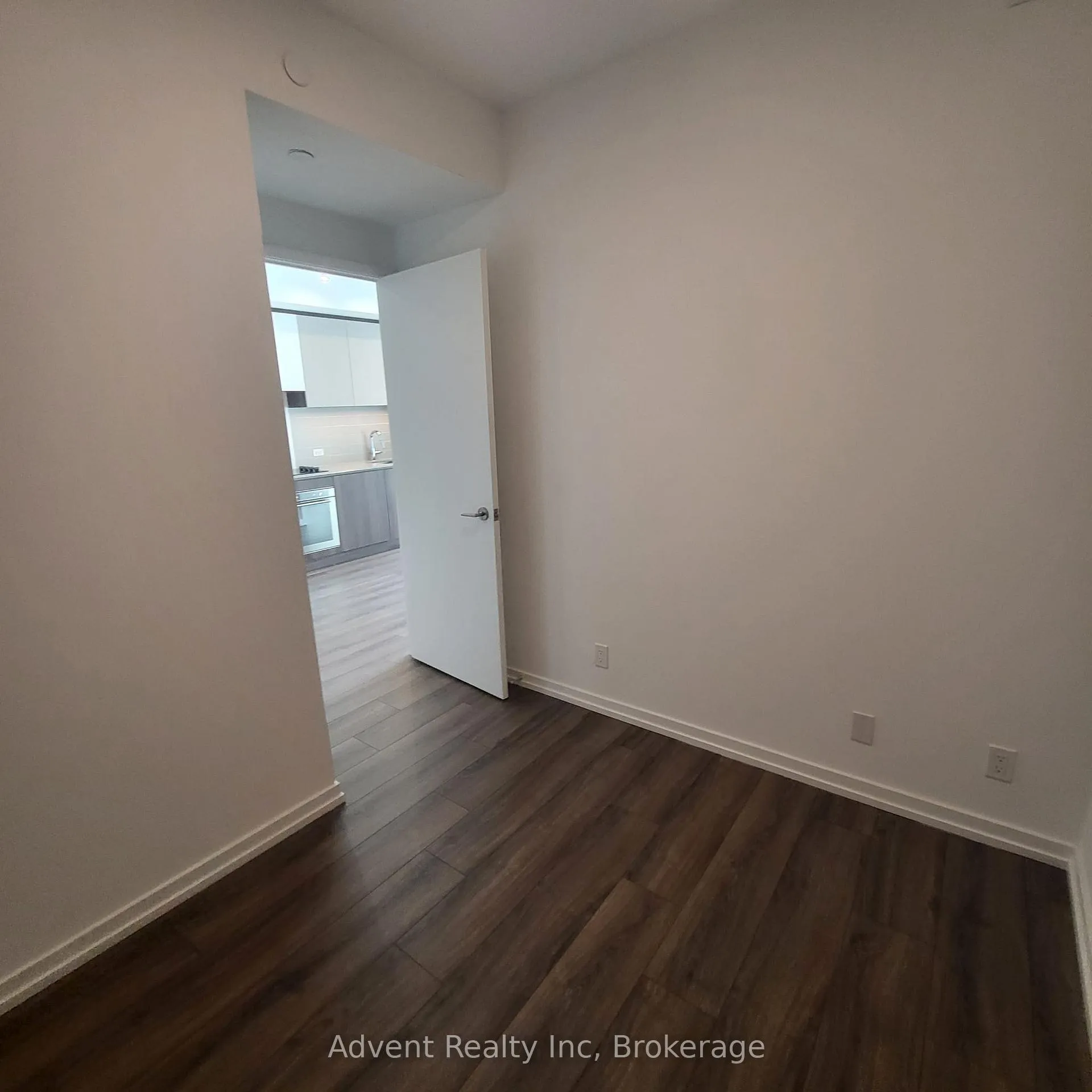 Photo 8 of Unit 5505, 7890 Jane Street, Vaughan, Concord — HOMEH
