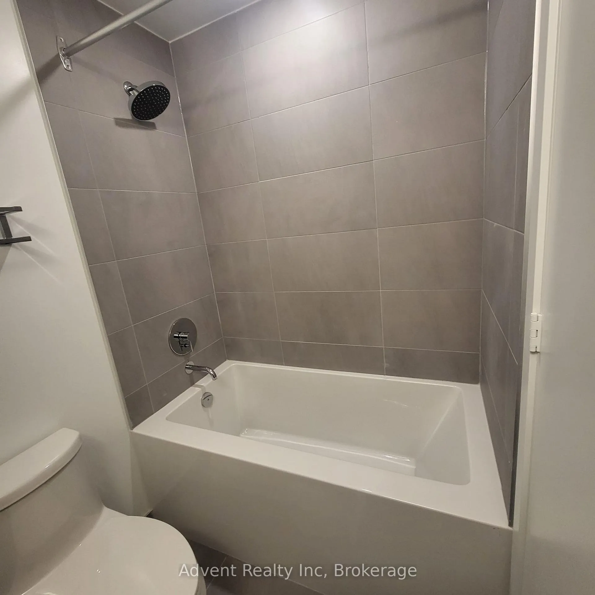 Photo 11 of Unit 5505, 7890 Jane Street, Vaughan, Concord — HOMEH