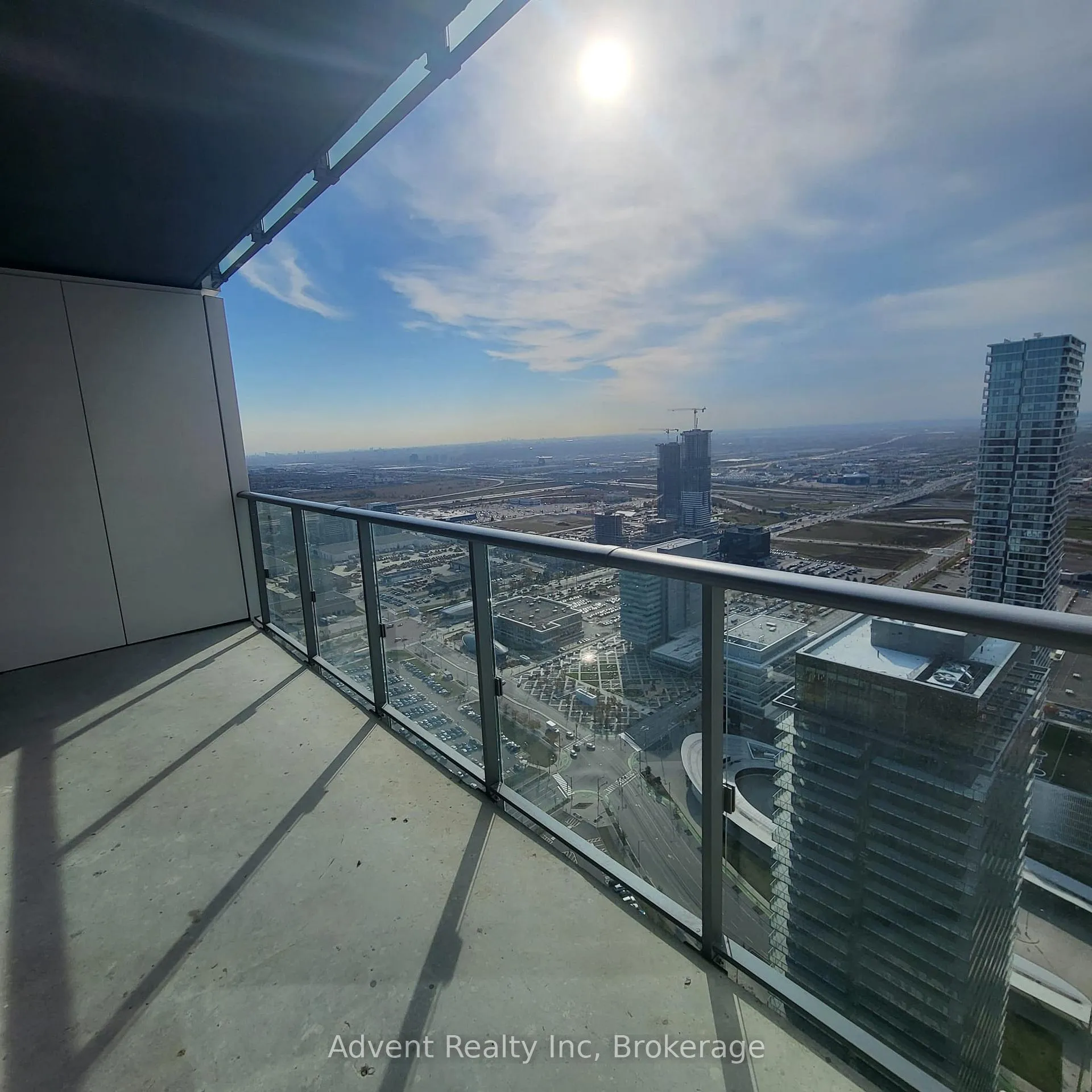 Photo 12 of Unit 5505, 7890 Jane Street, Vaughan, Concord — HOMEH