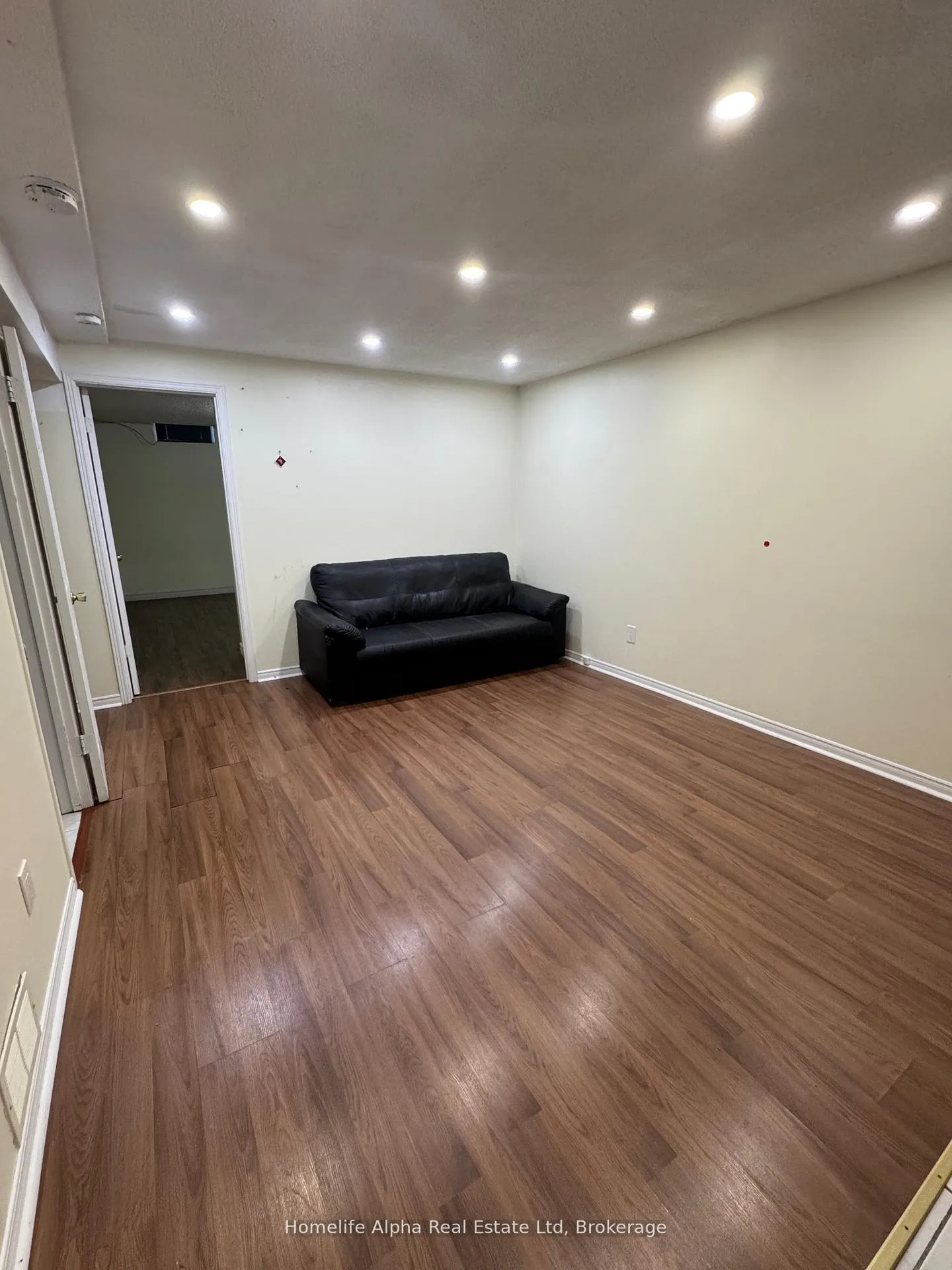 Photo 11 of Unit BSMNT, 52 Fairty Drive, Markham, Middlefield — HOMEH