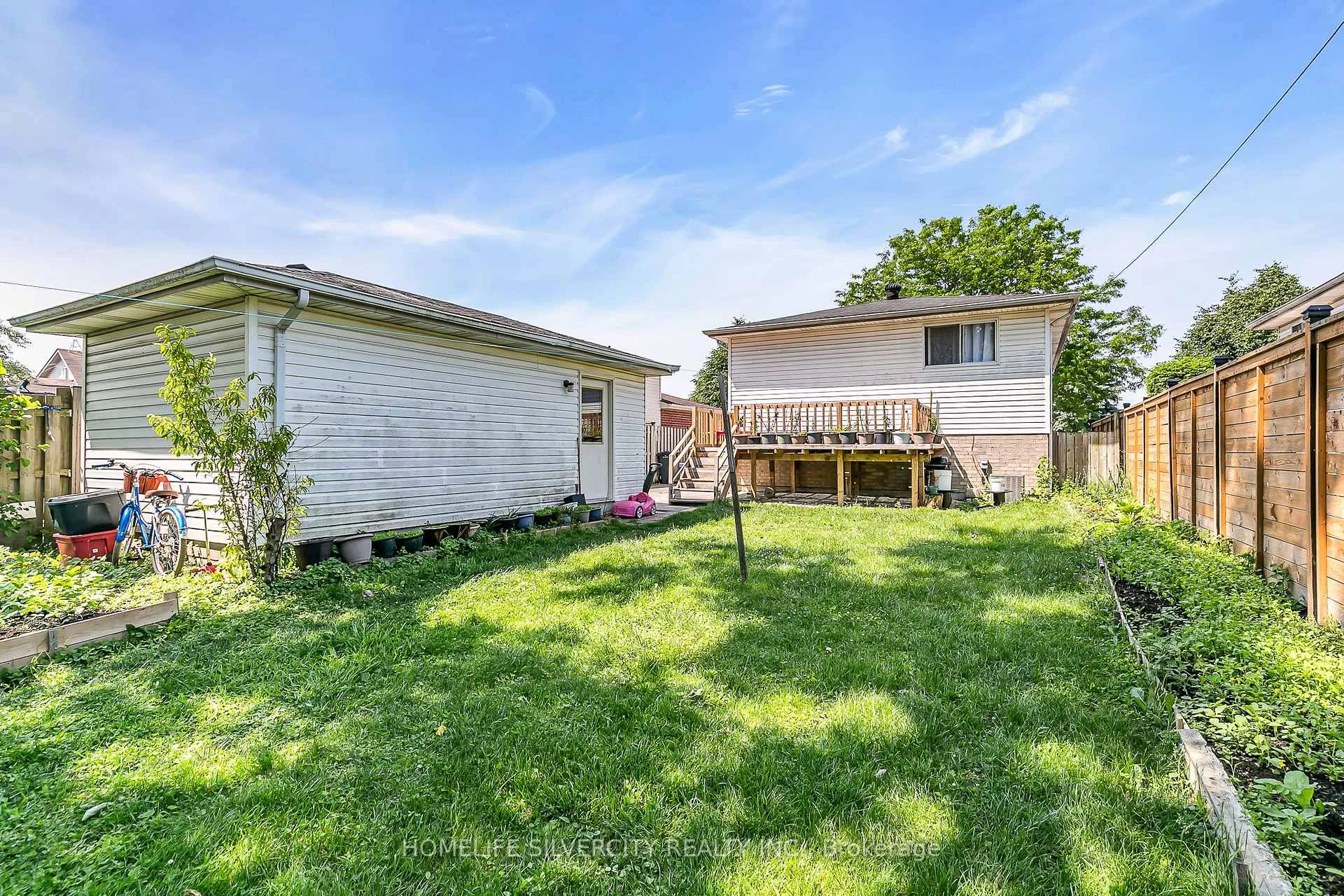 Photo 28 of 2616 Allyson Avenue, Windsor — HOMEH