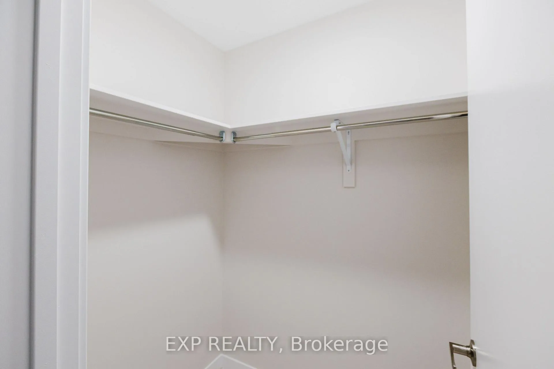 Photo 15 of 133 Ryan Reynolds Way, Ottawa, Orleans Wood — HOMEH