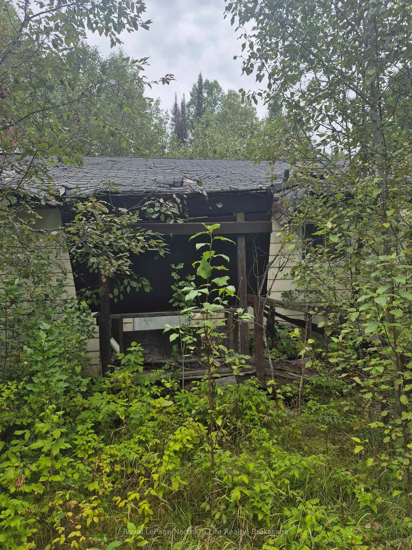 Photo 8 of 7 Burritts Road, Papineau-Cameron, Papineau Cameron — HOMEH