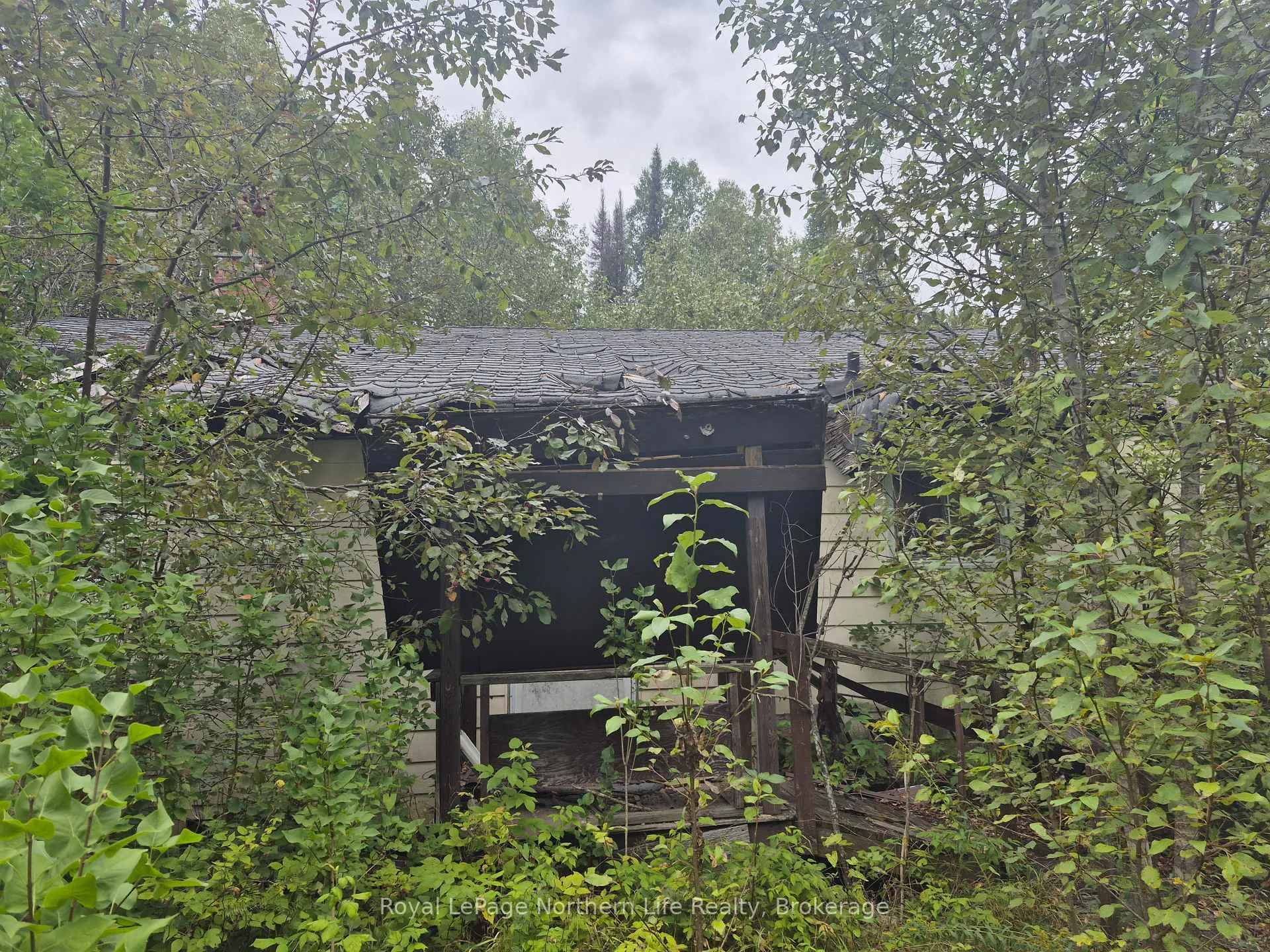 Photo 9 of 7 Burritts Road, Papineau-Cameron, Papineau Cameron — HOMEH