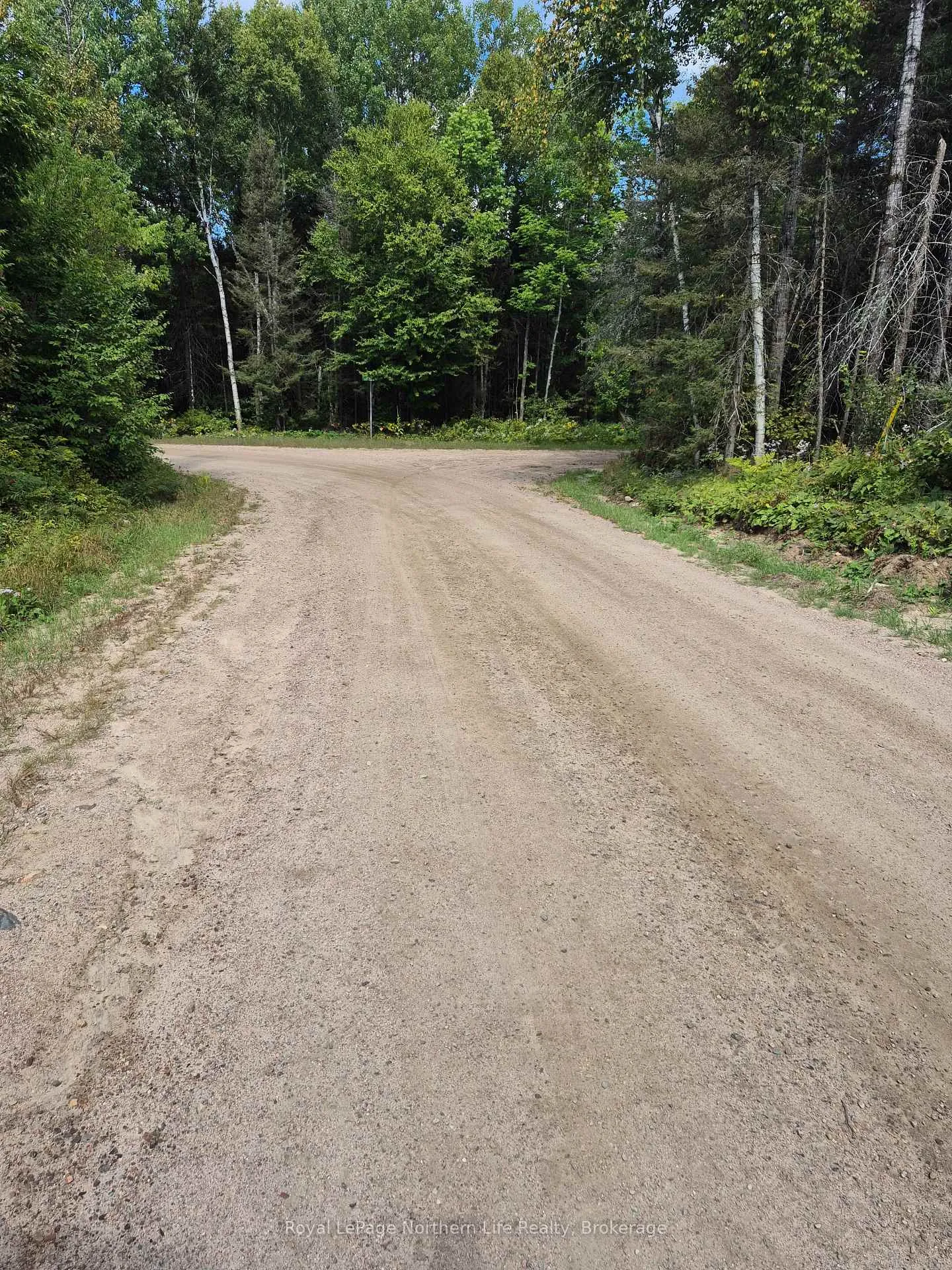 Photo 11 of 7 Burritts Road, Papineau-Cameron, Papineau Cameron — HOMEH