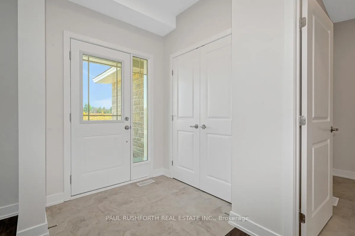 Photo 3 of 124 Chandelle Private, Ottawa, Carp — HOMEH