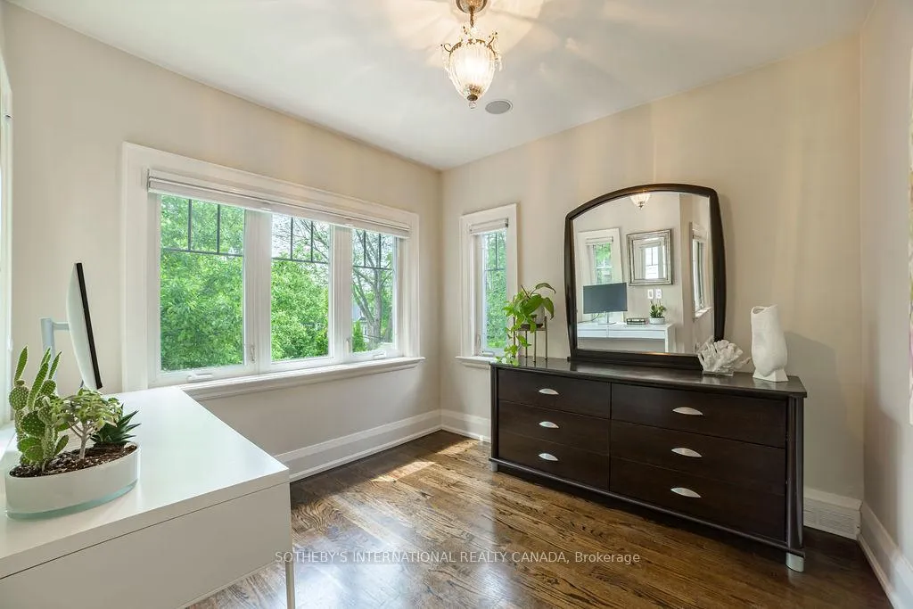 Photo 15 of 43 Manor Road E, Toronto, Mount Pleasant West — HOMEH
