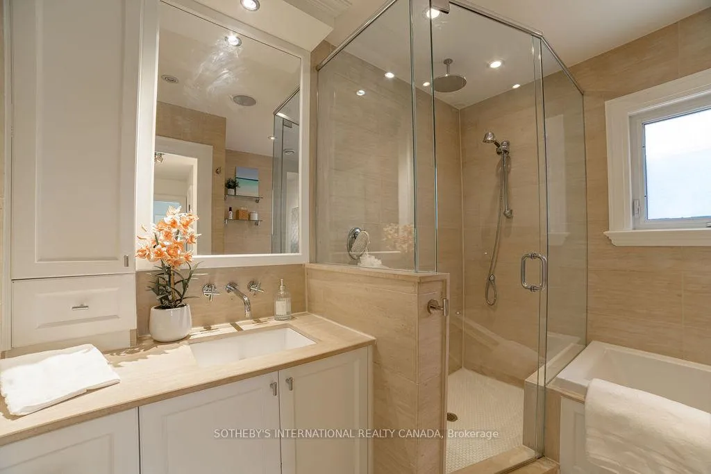 Photo 20 of 43 Manor Road E, Toronto, Mount Pleasant West — HOMEH