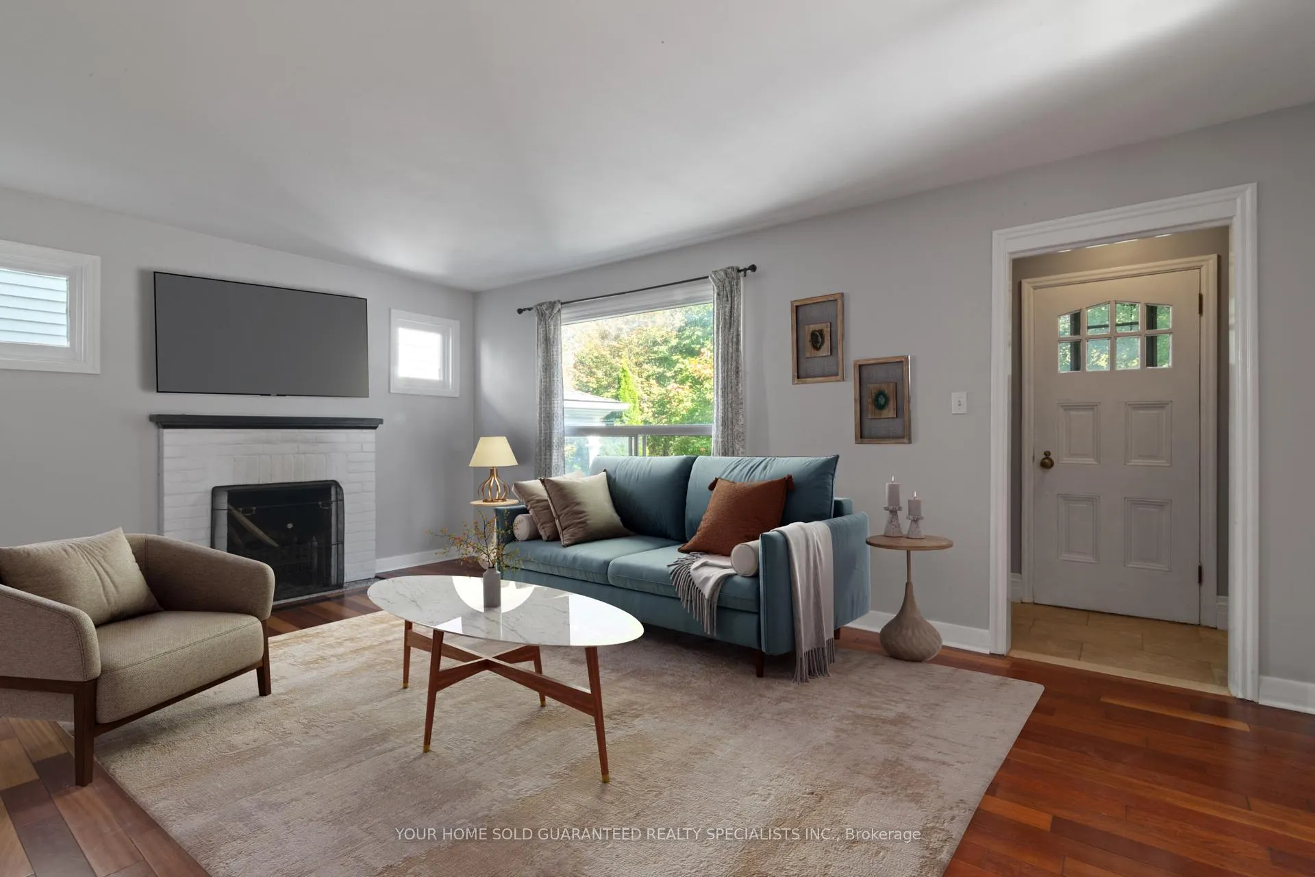 Photo 3 of 122 Gurnett Street, Aurora, Aurora Village — HOMEH