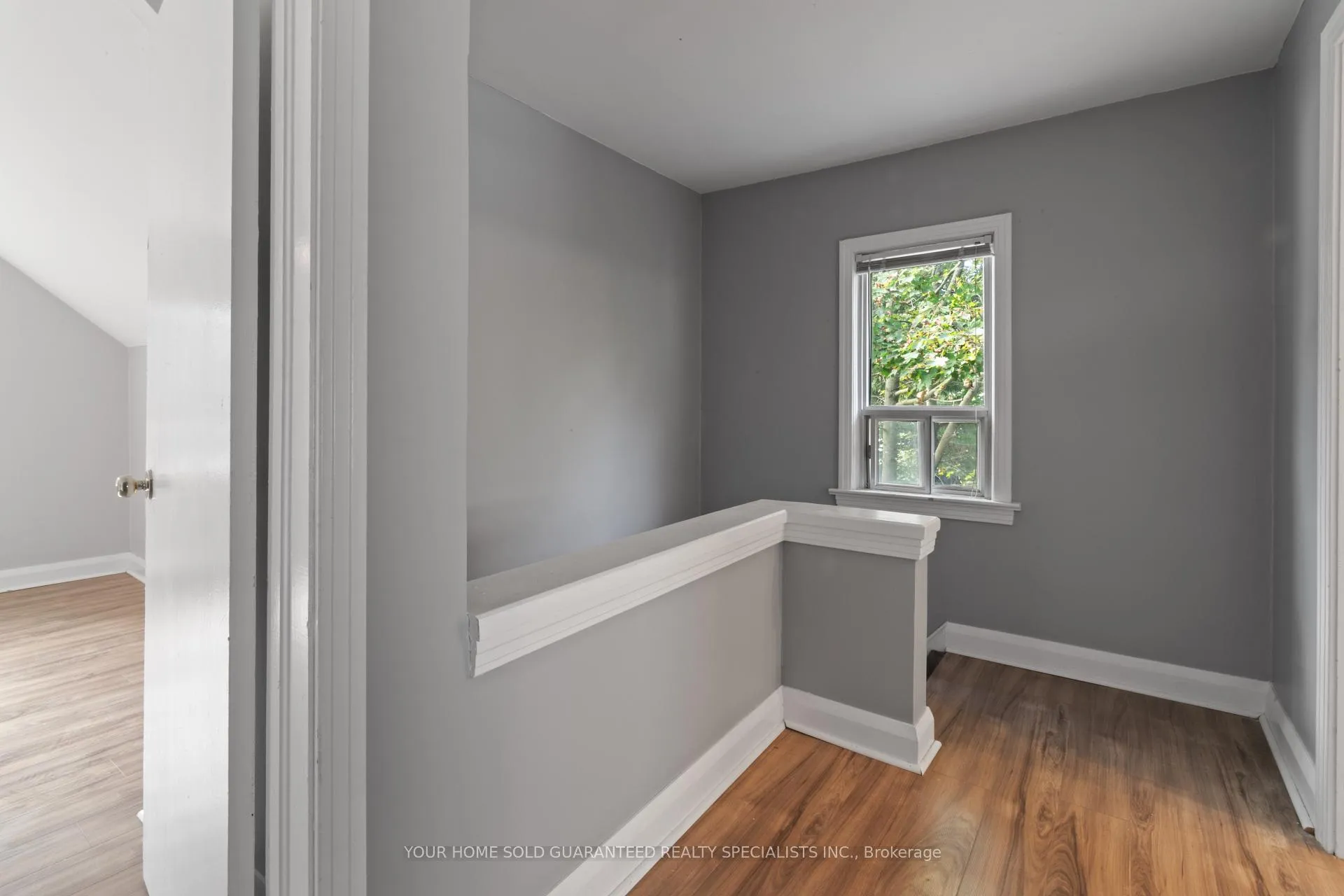 Photo 10 of 122 Gurnett Street, Aurora, Aurora Village — HOMEH
