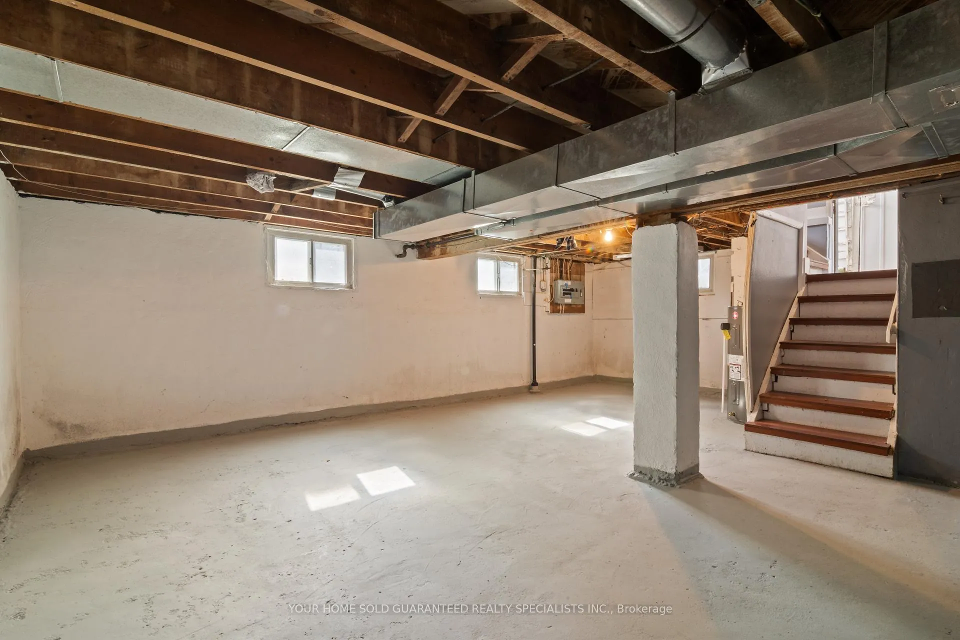 Photo 15 of 122 Gurnett Street, Aurora, Aurora Village — HOMEH