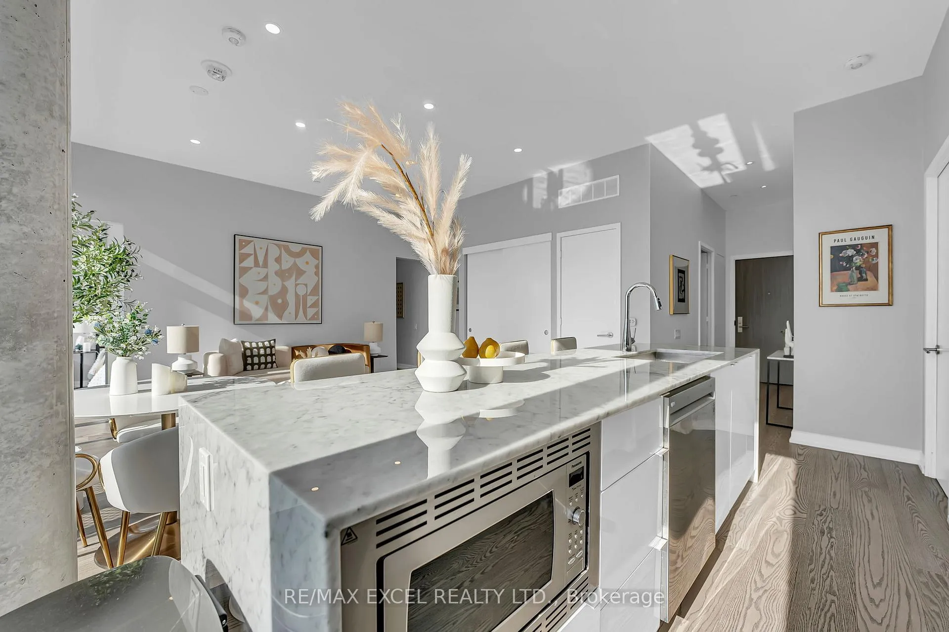 Photo 10 of Unit PH01, 161 Roehampton Avenue, Toronto, Mount Pleasant West — HOMEH
