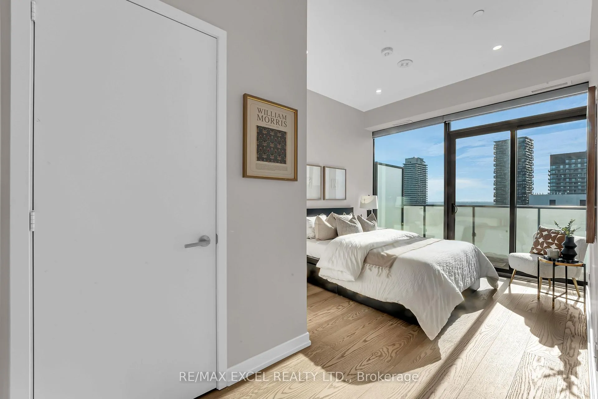 Photo 15 of Unit PH01, 161 Roehampton Avenue, Toronto, Mount Pleasant West — HOMEH
