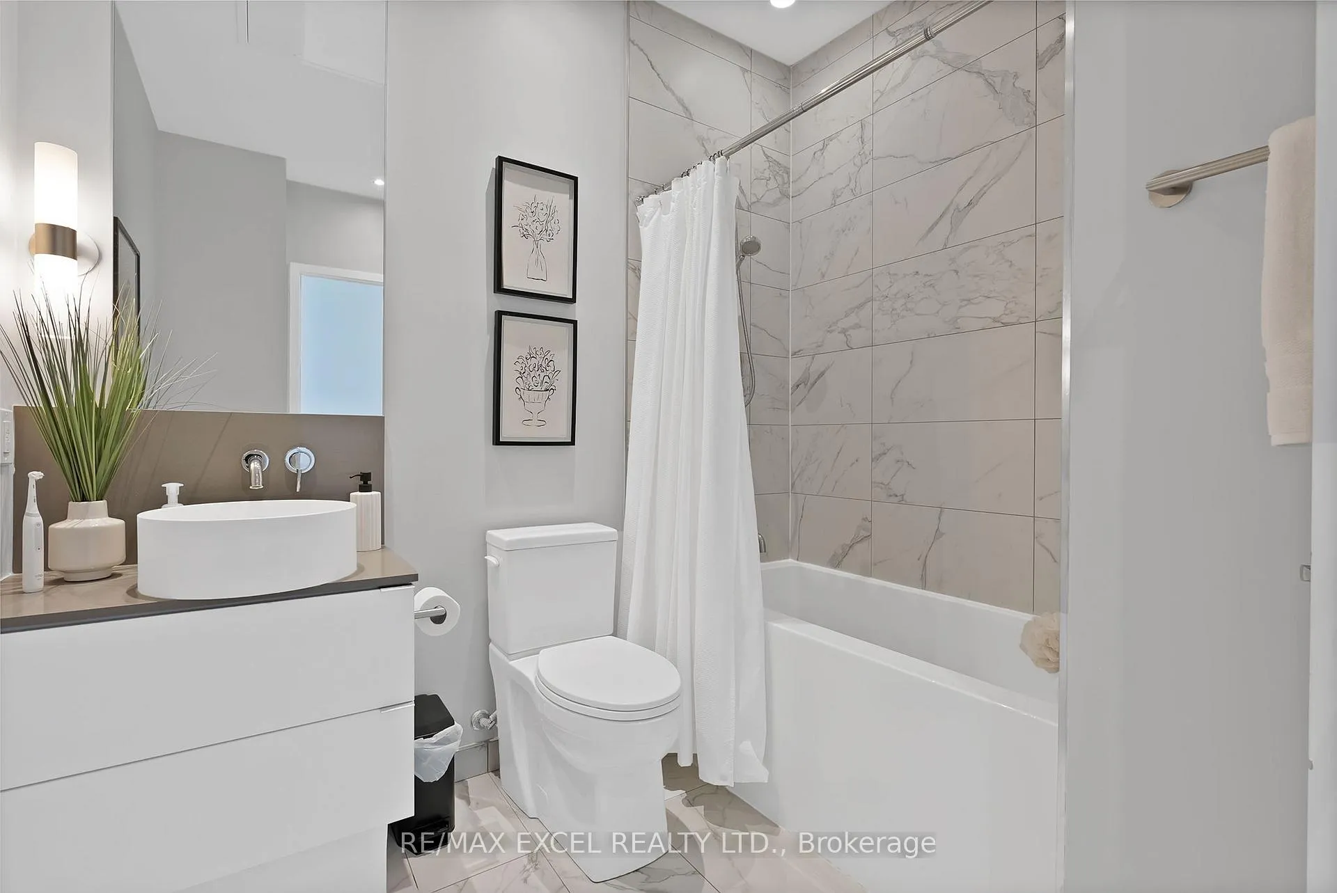 Photo 21 of Unit PH01, 161 Roehampton Avenue, Toronto, Mount Pleasant West — HOMEH