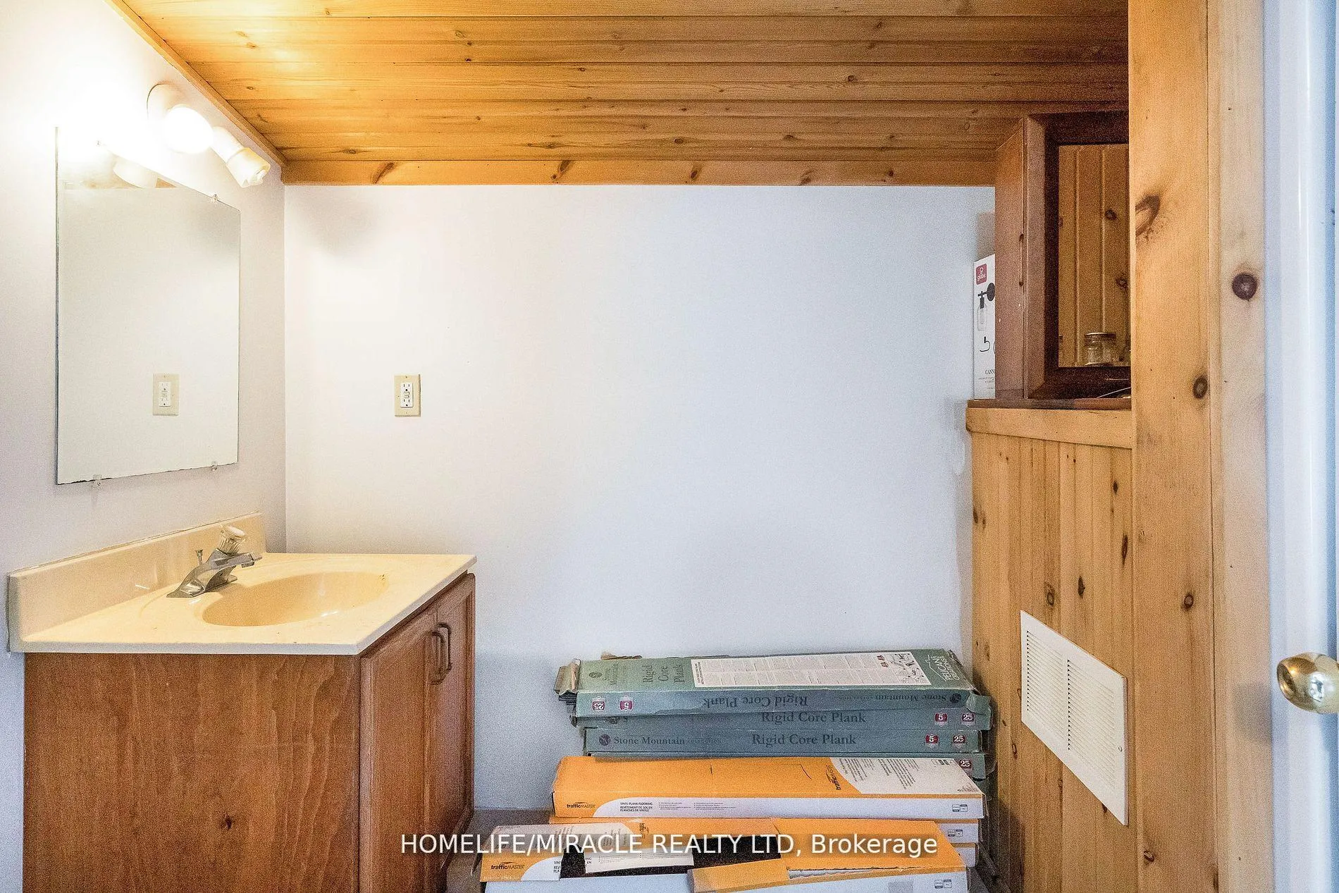 Photo 37 of 101 River Road E, Wasaga Beach — HOMEH