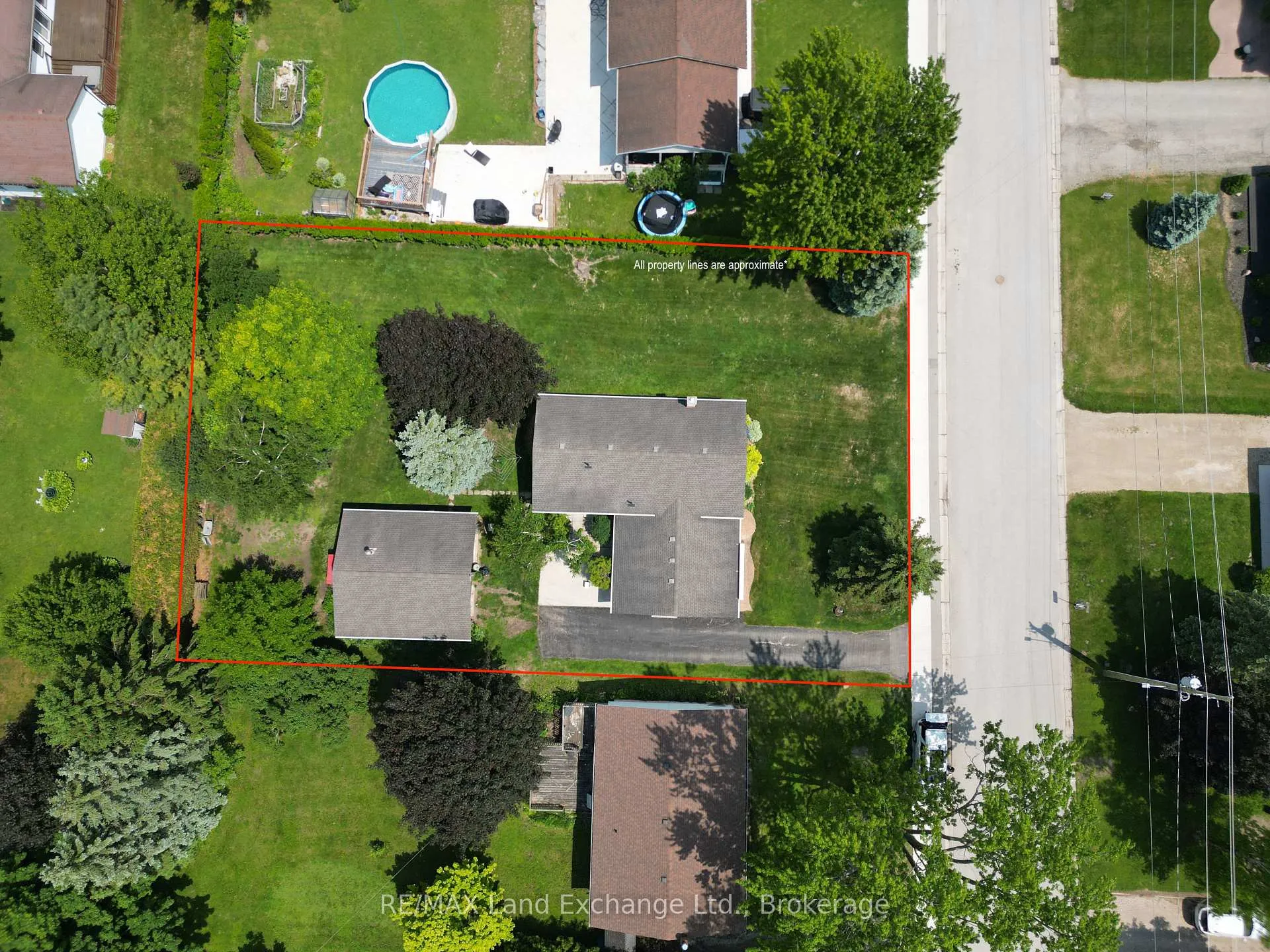 Photo 28 of 5 William Street, Huron-Kinloss — HOMEH